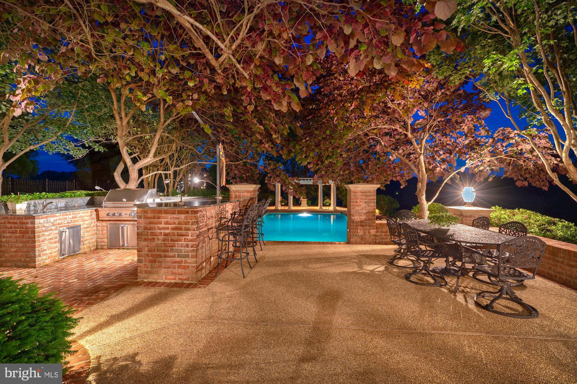 SENECA HIGHLANDS - Residential