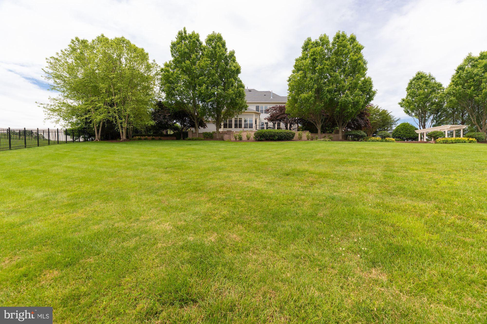 SENECA HIGHLANDS - Residential