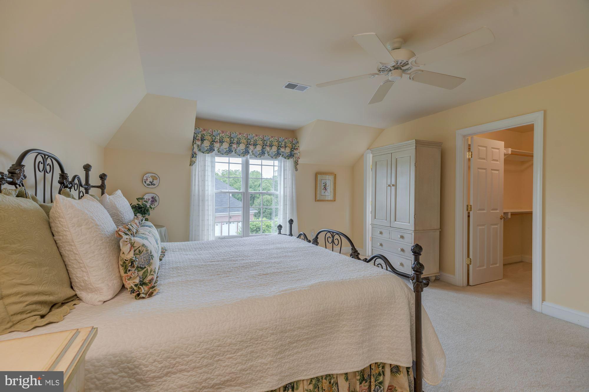 SENECA HIGHLANDS - Residential