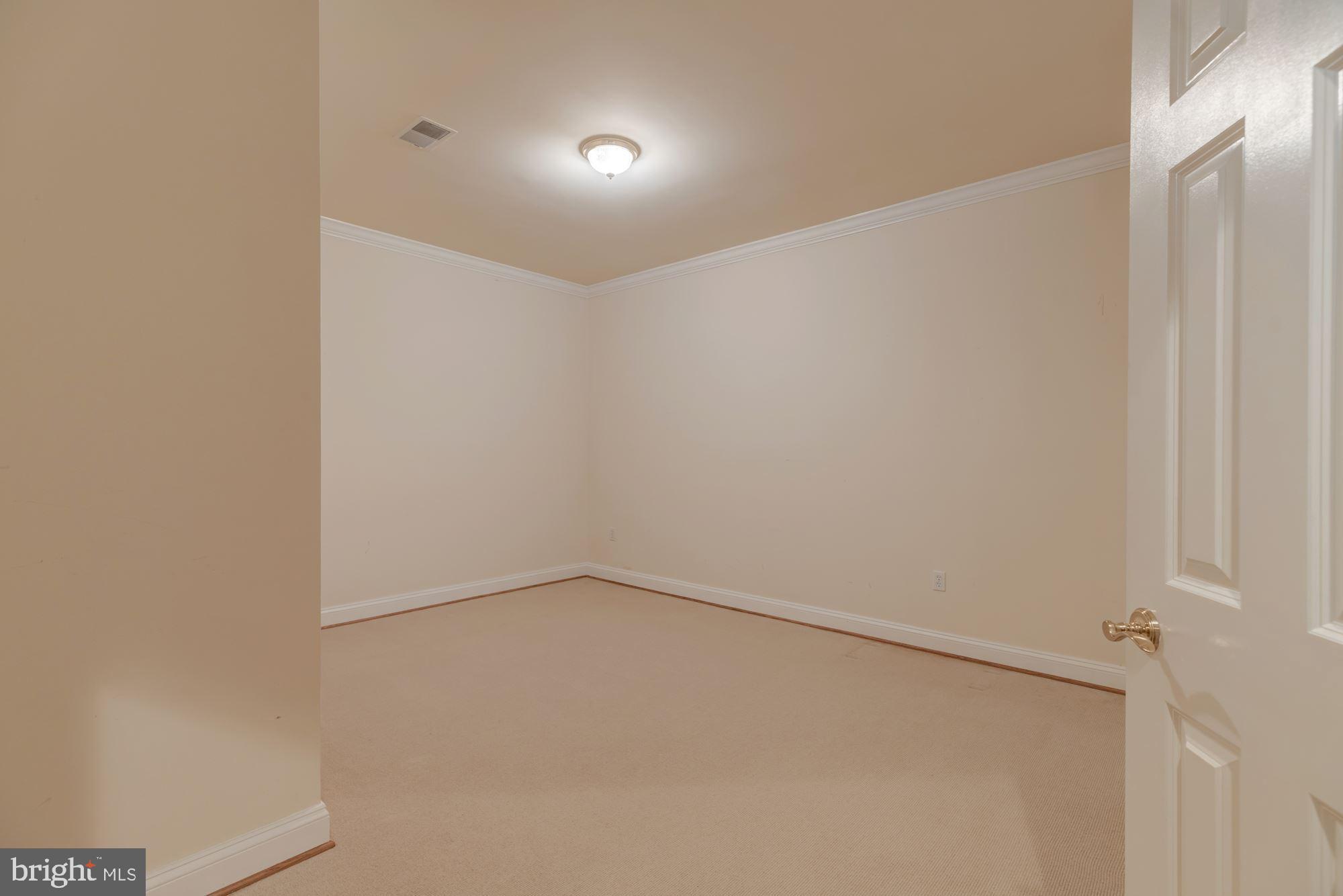 SENECA HIGHLANDS - Residential