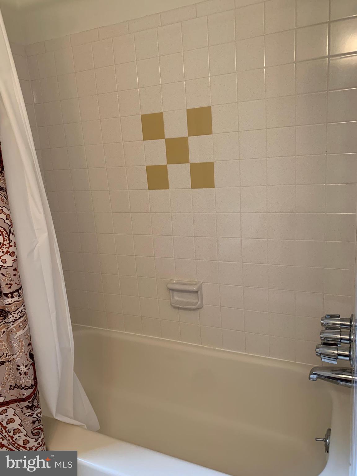 HEDGEROW WOODS - Residential