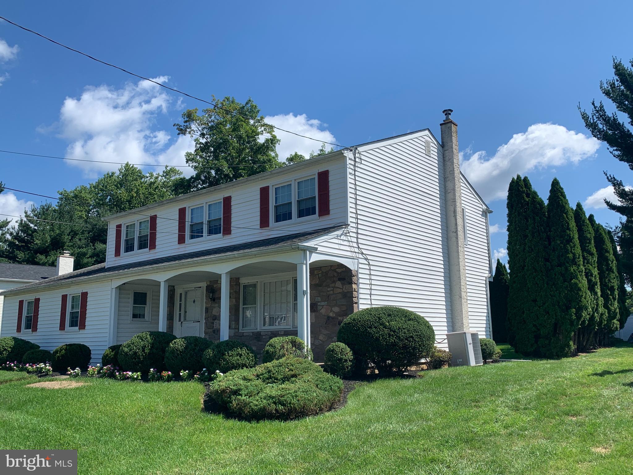 HEDGEROW WOODS - Residential