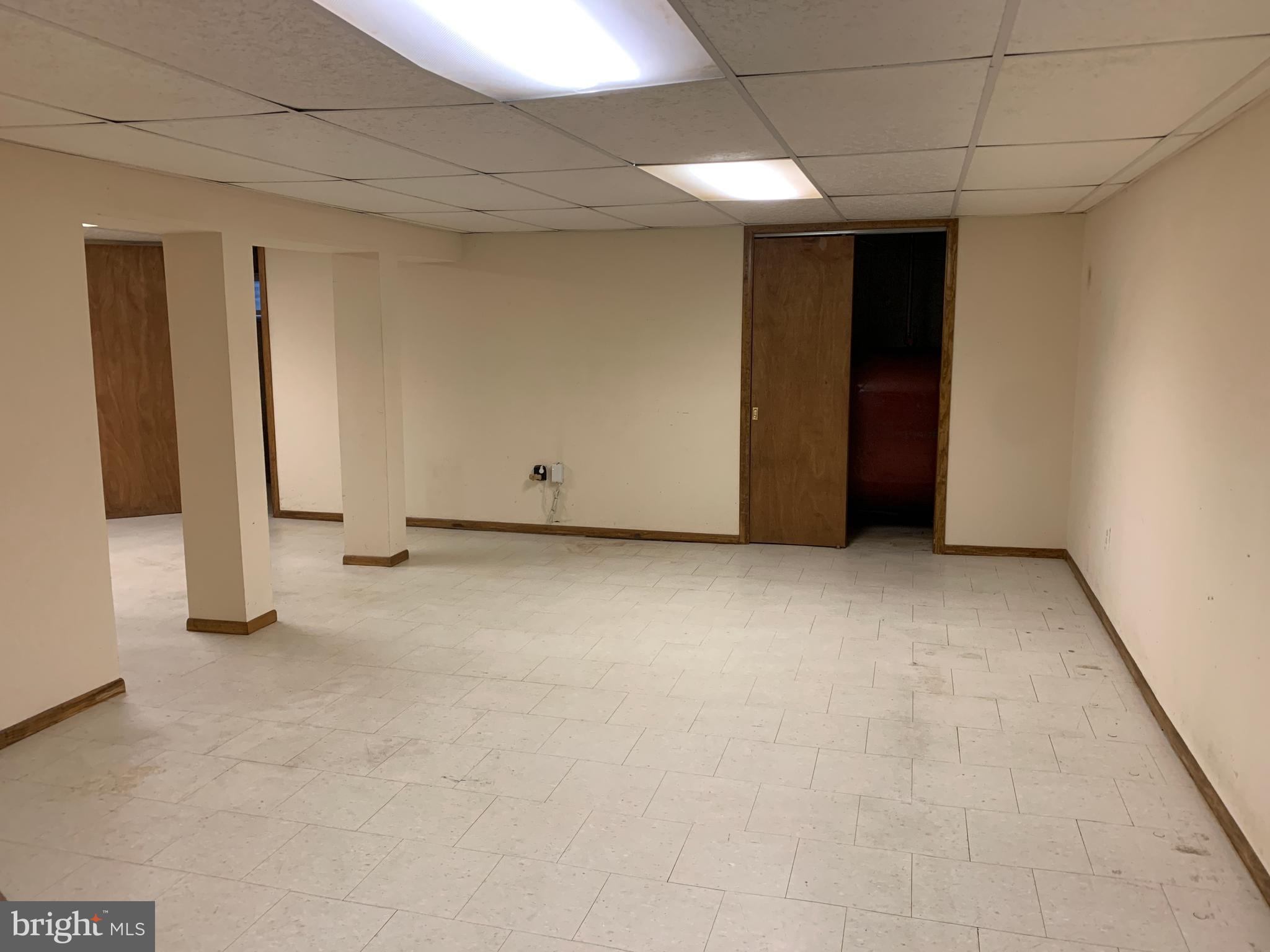 HEDGEROW WOODS - Residential