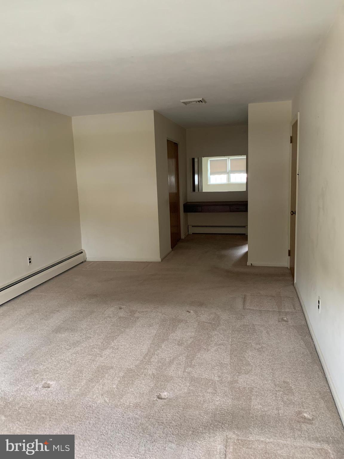 HEDGEROW WOODS - Residential