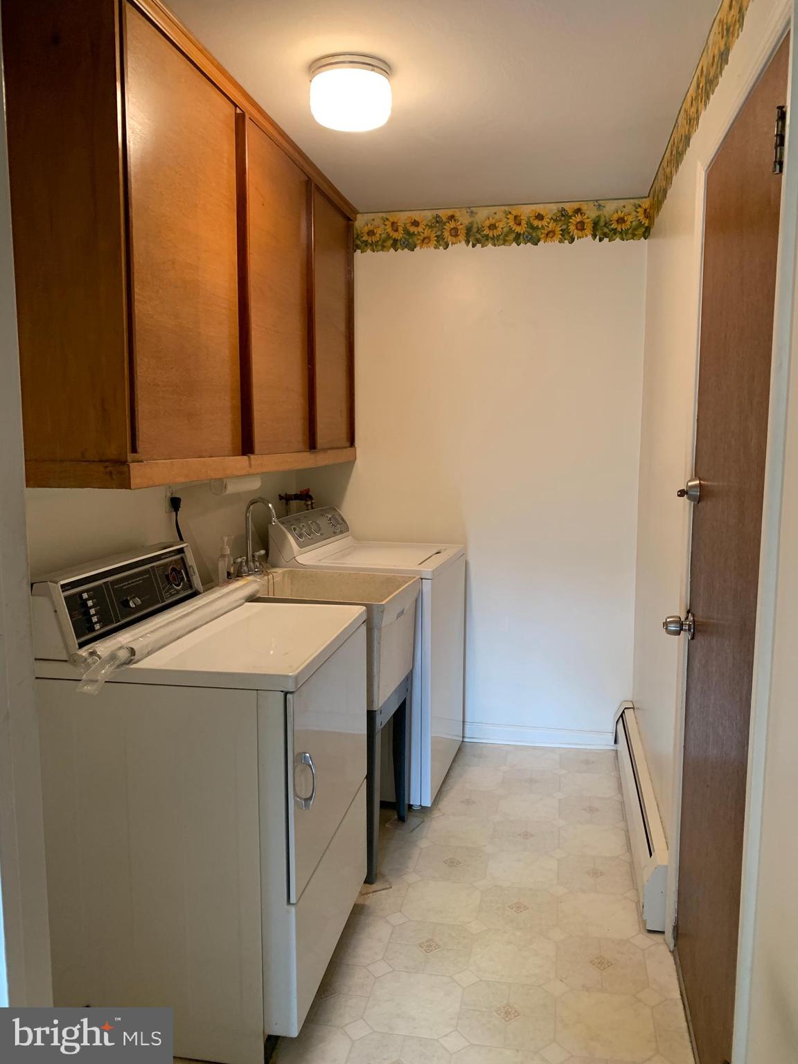 HEDGEROW WOODS - Residential