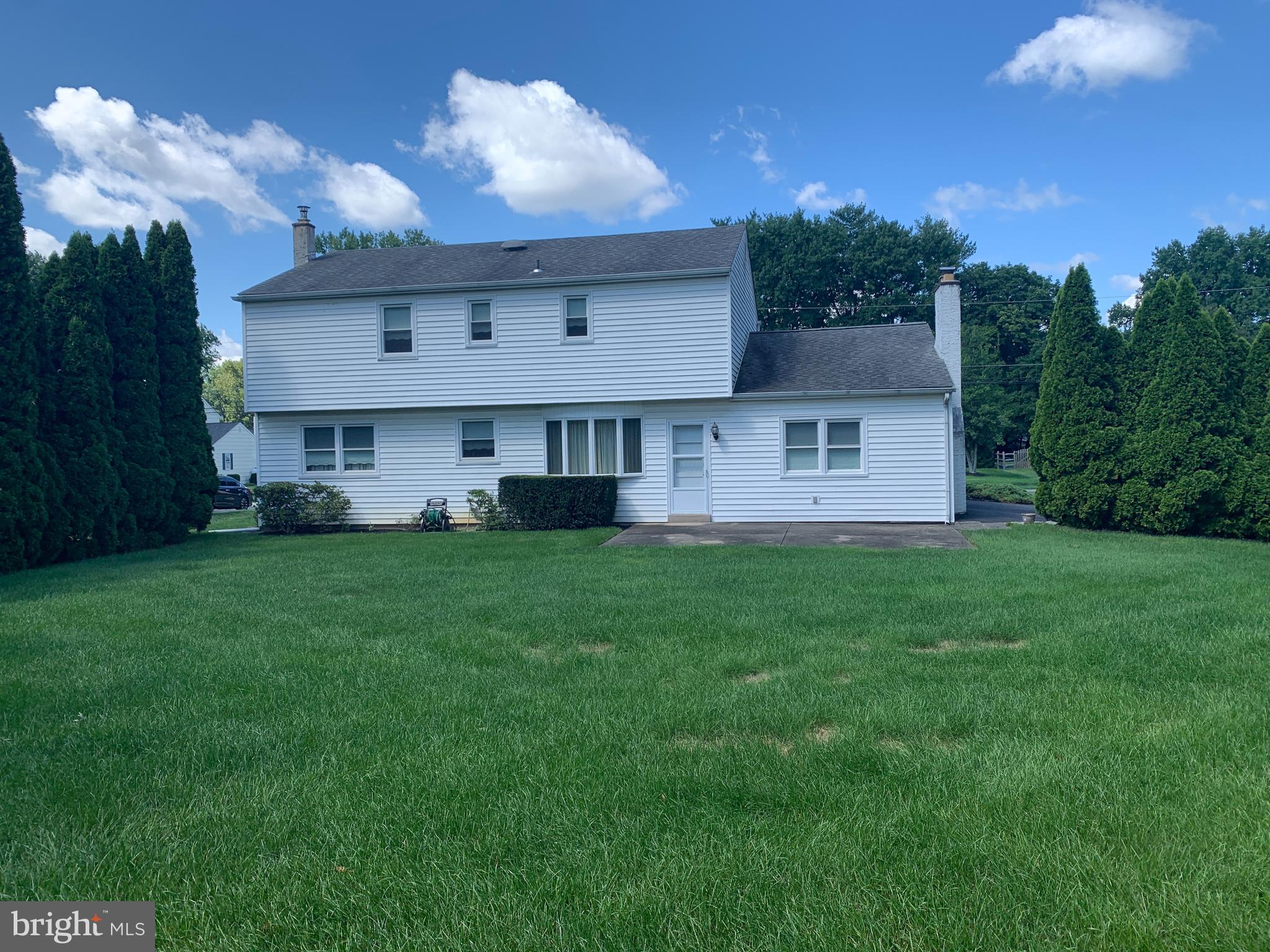 HEDGEROW WOODS - Residential