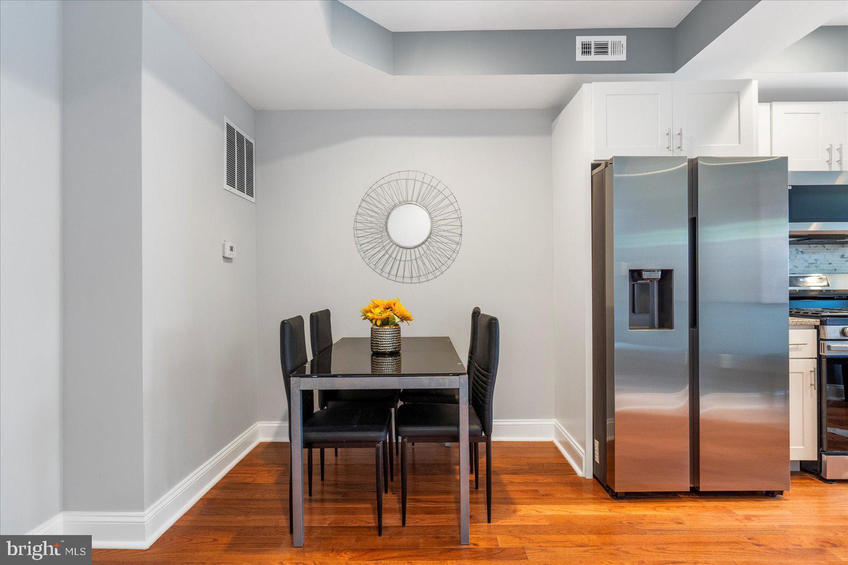BARCLAY - Residential
