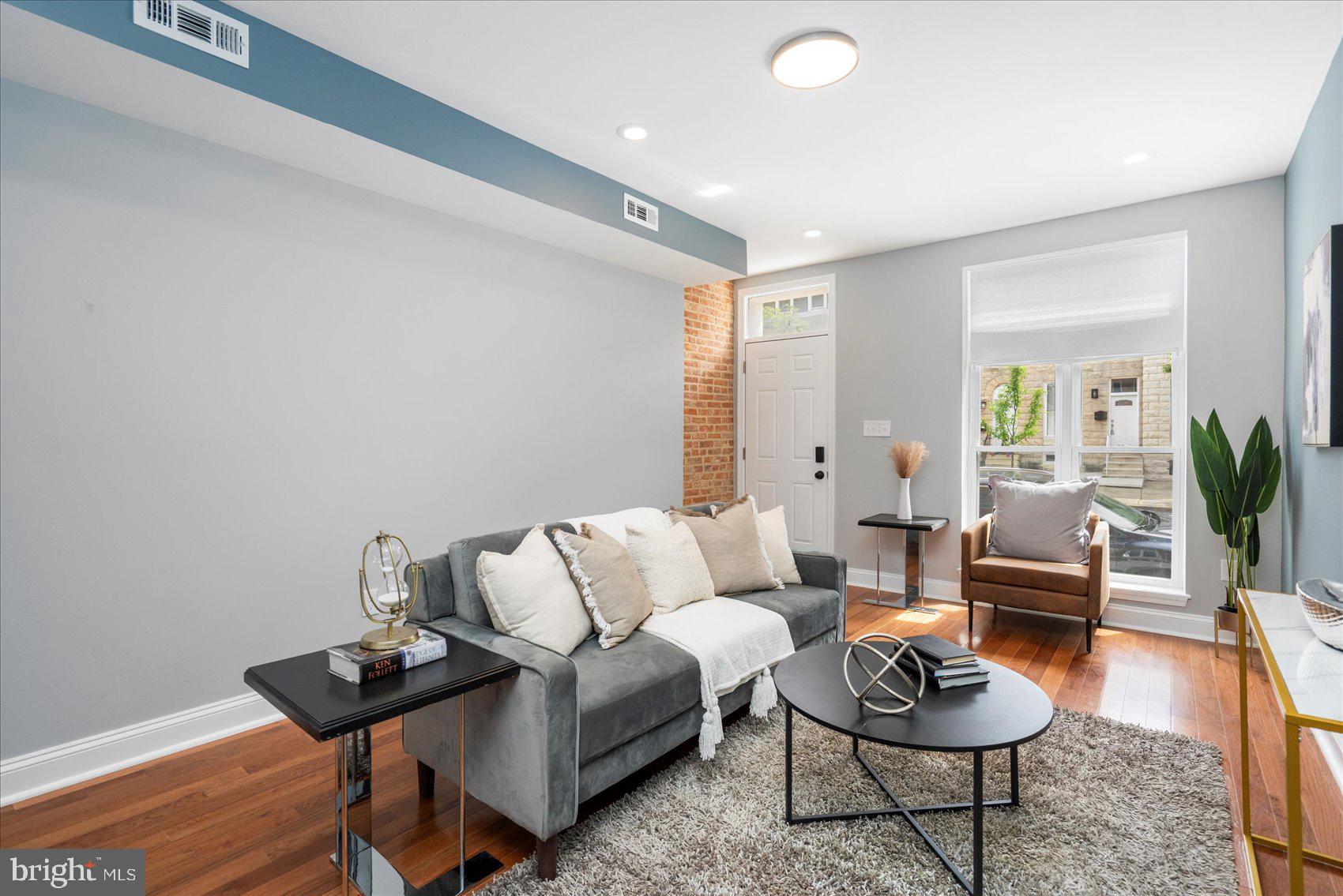 BARCLAY - Residential