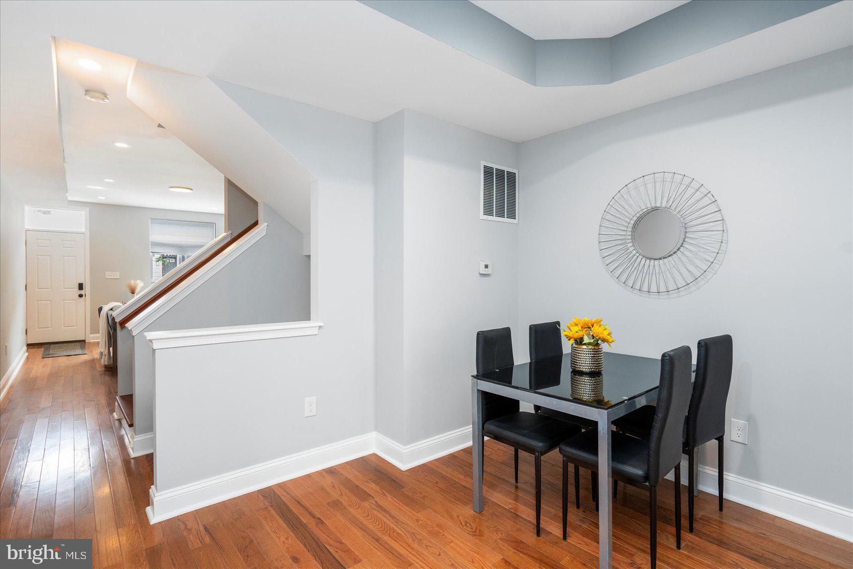 BARCLAY - Residential