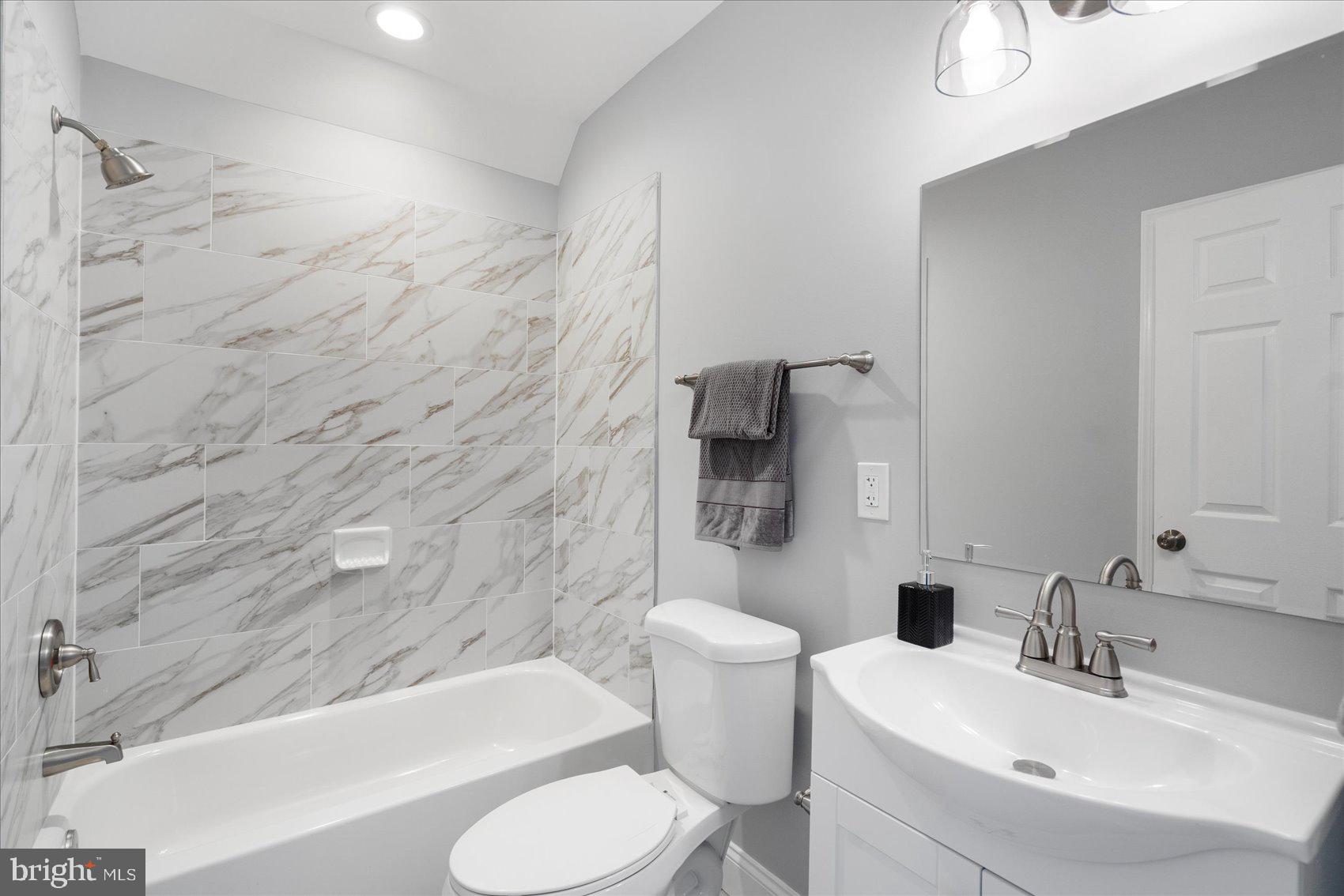 BARCLAY - Residential