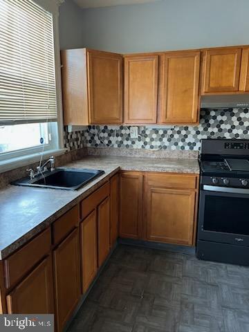 ELLWOOD PARK - Residential