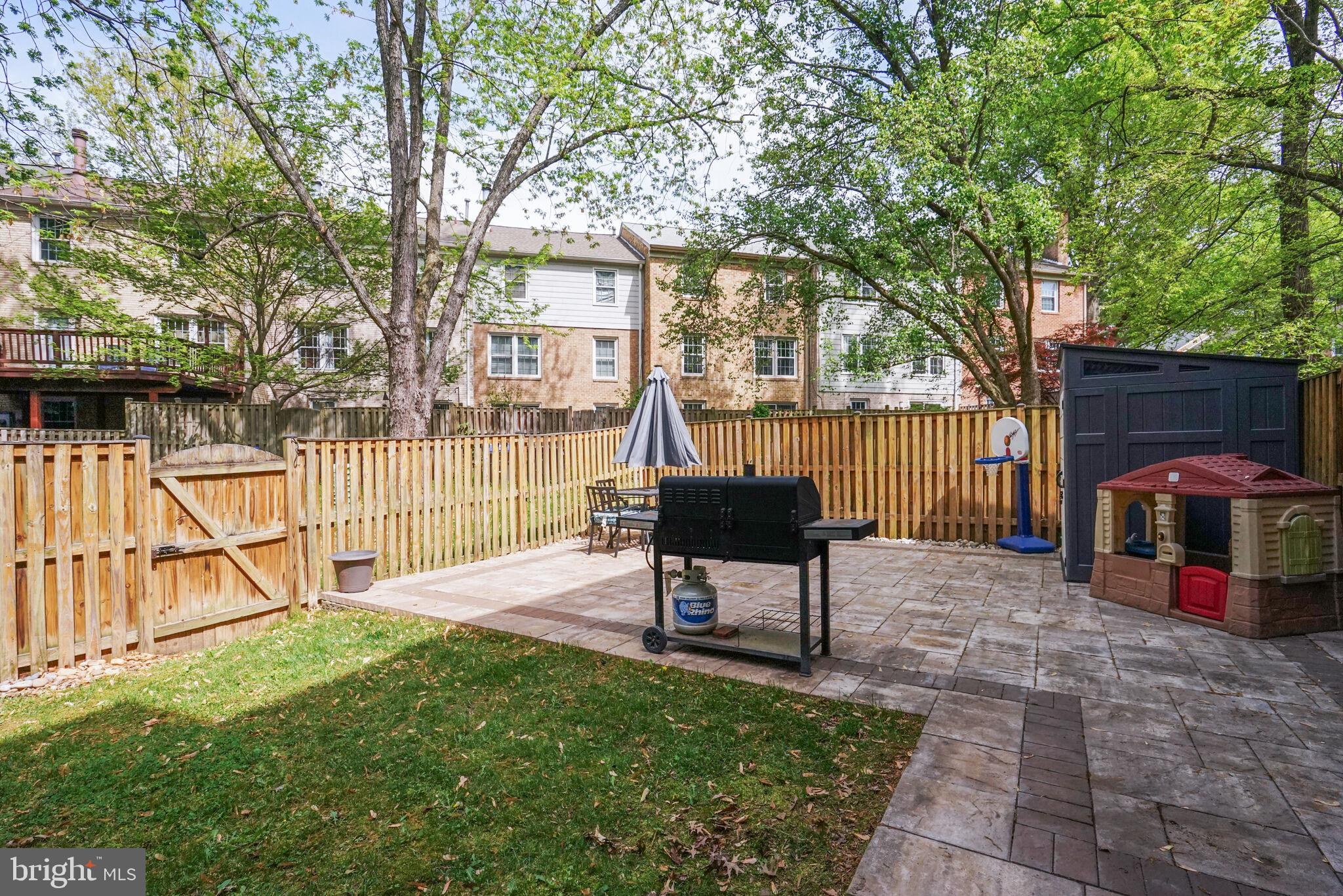 BETHELEN WOODS - Residential