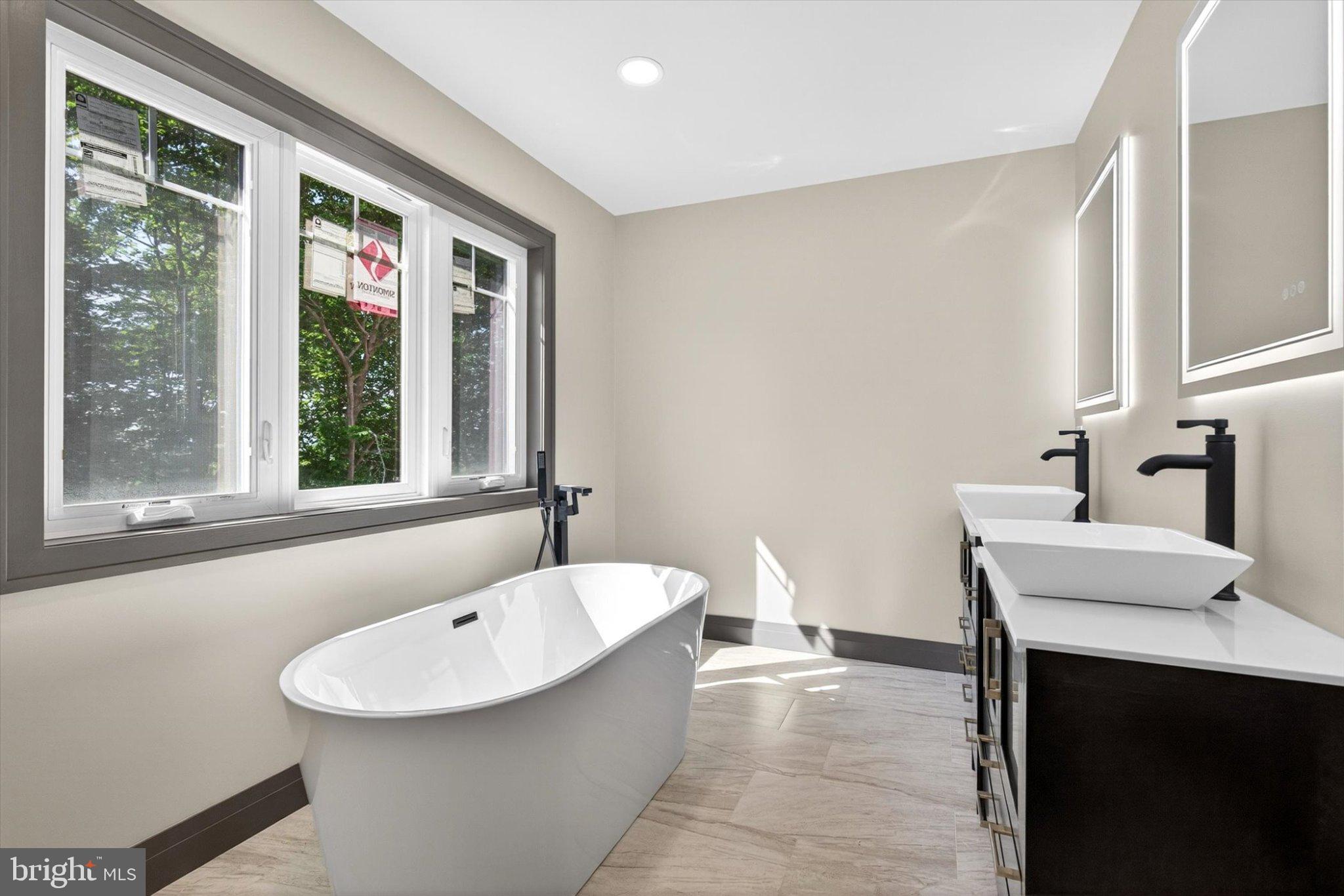 RIVER BEND - Residential
