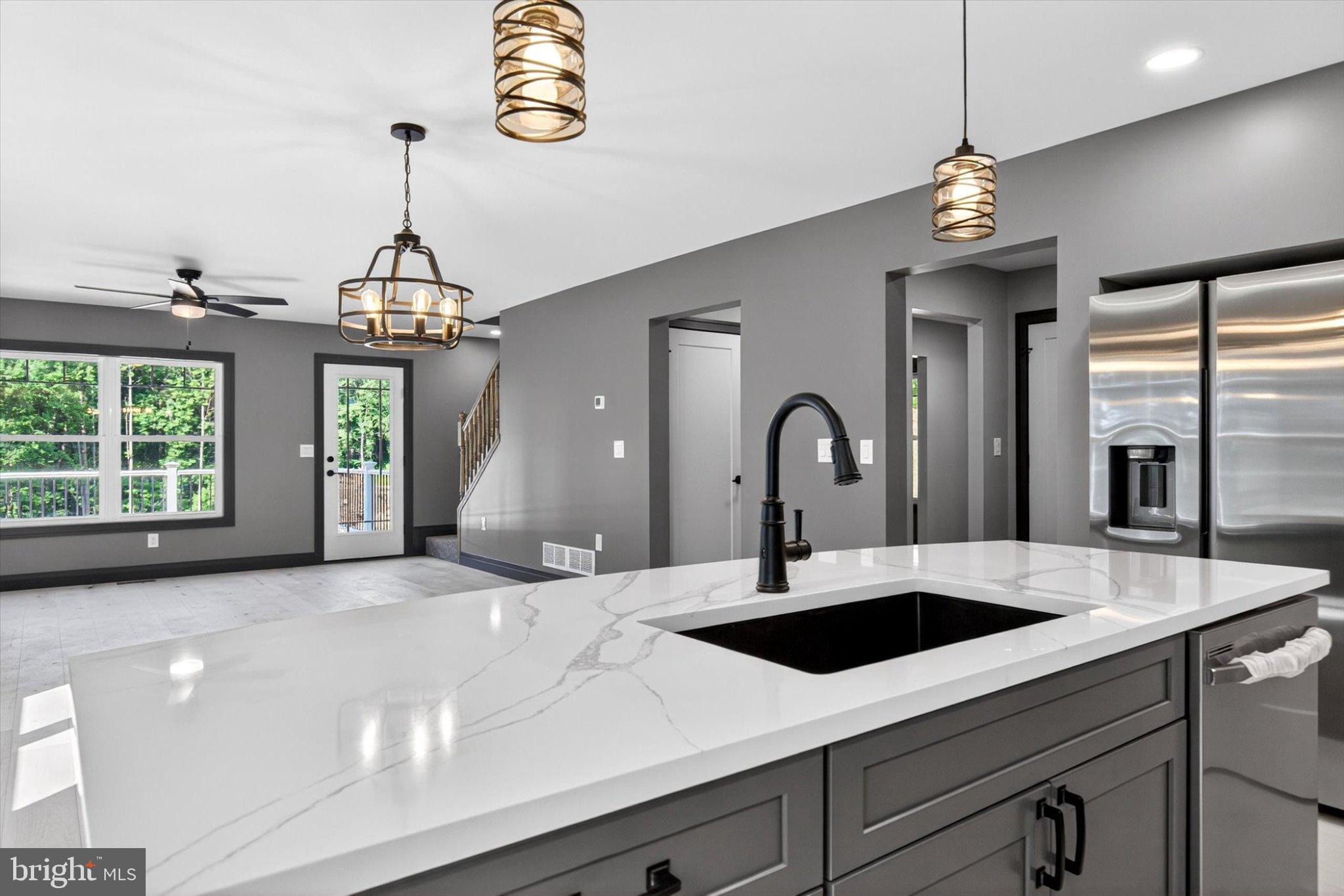 RIVER BEND - Residential