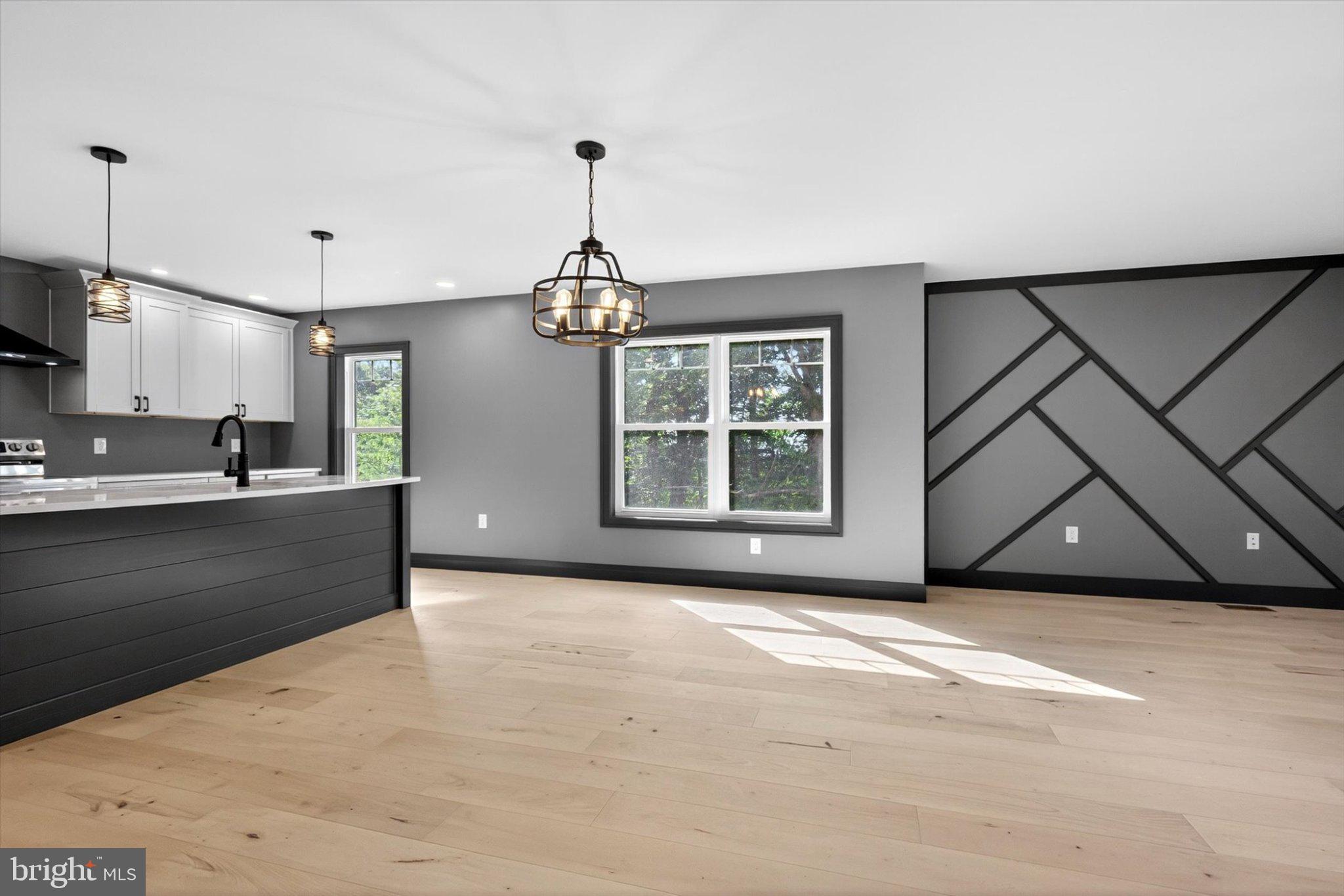 RIVER BEND - Residential