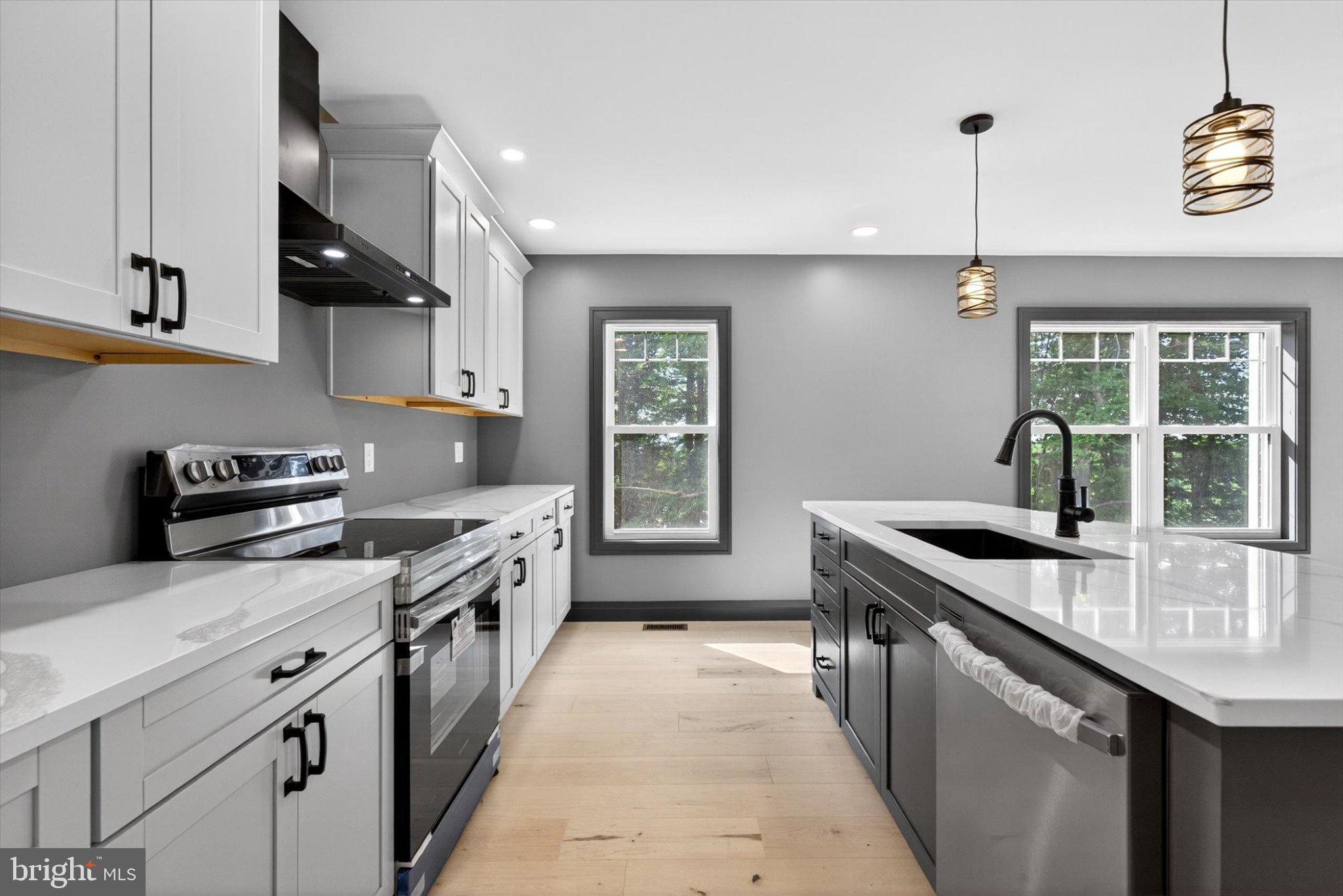 RIVER BEND - Residential