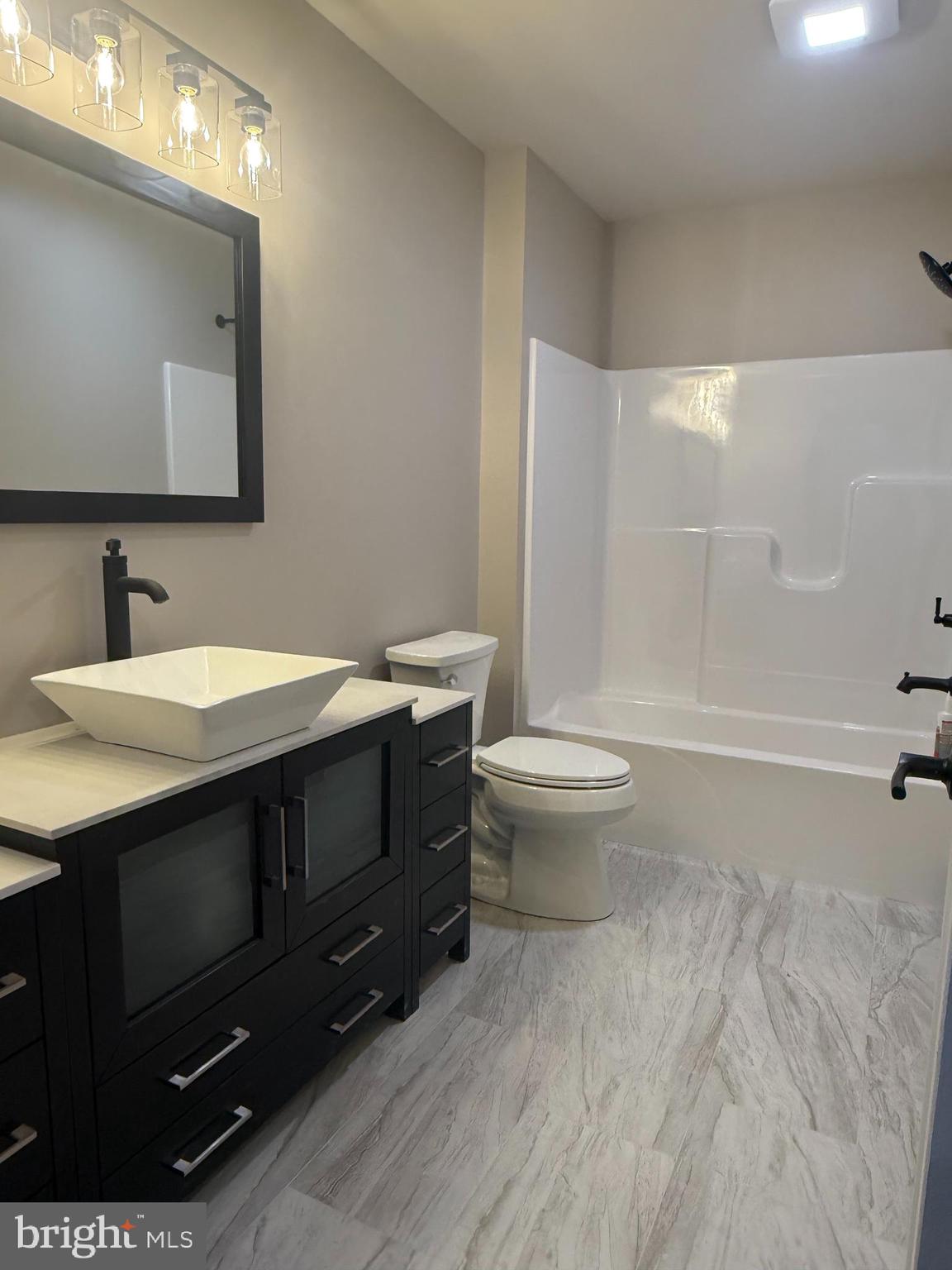 RIVER BEND - Residential