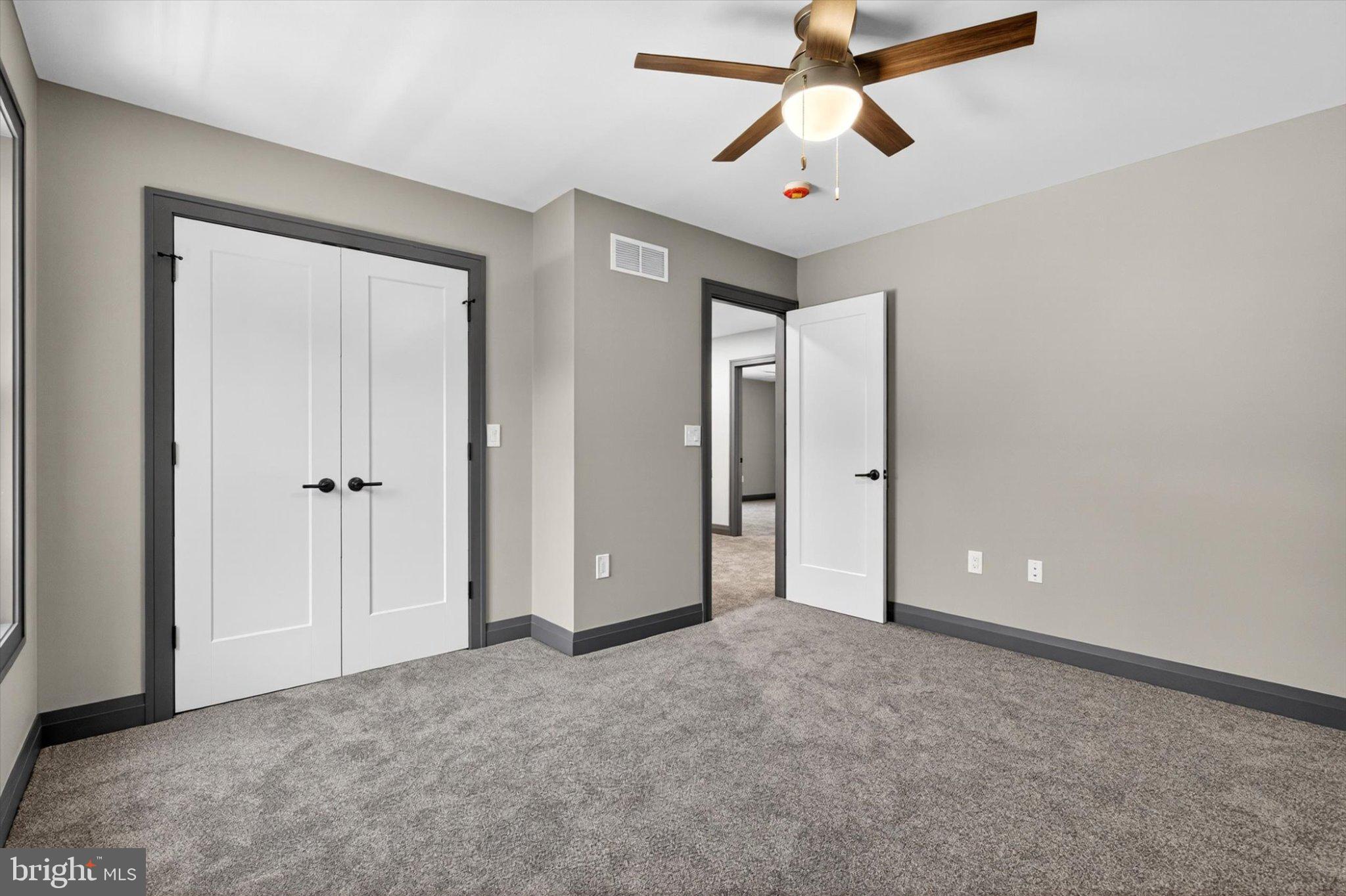 RIVER BEND - Residential