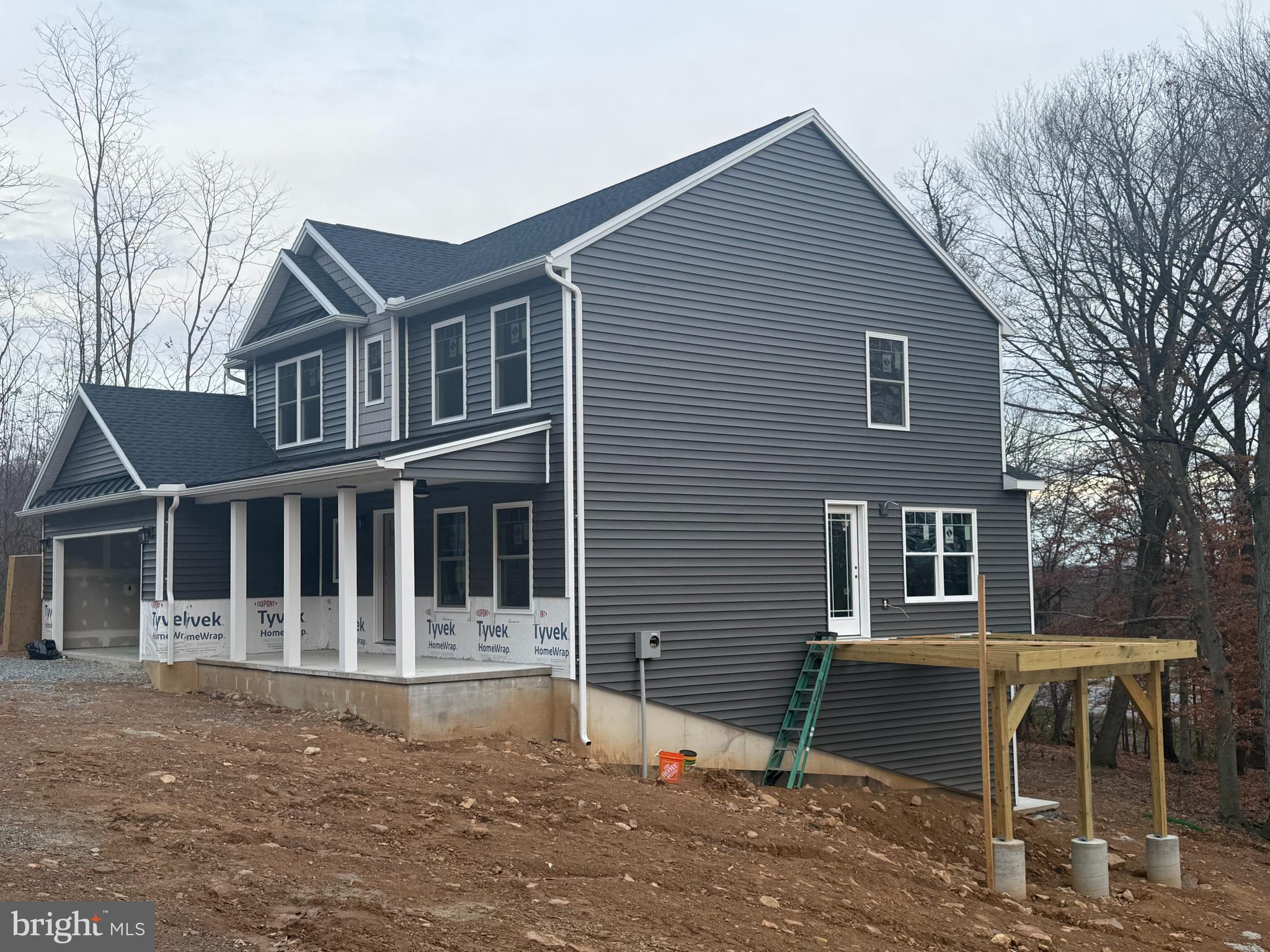 RIVER BEND - Residential