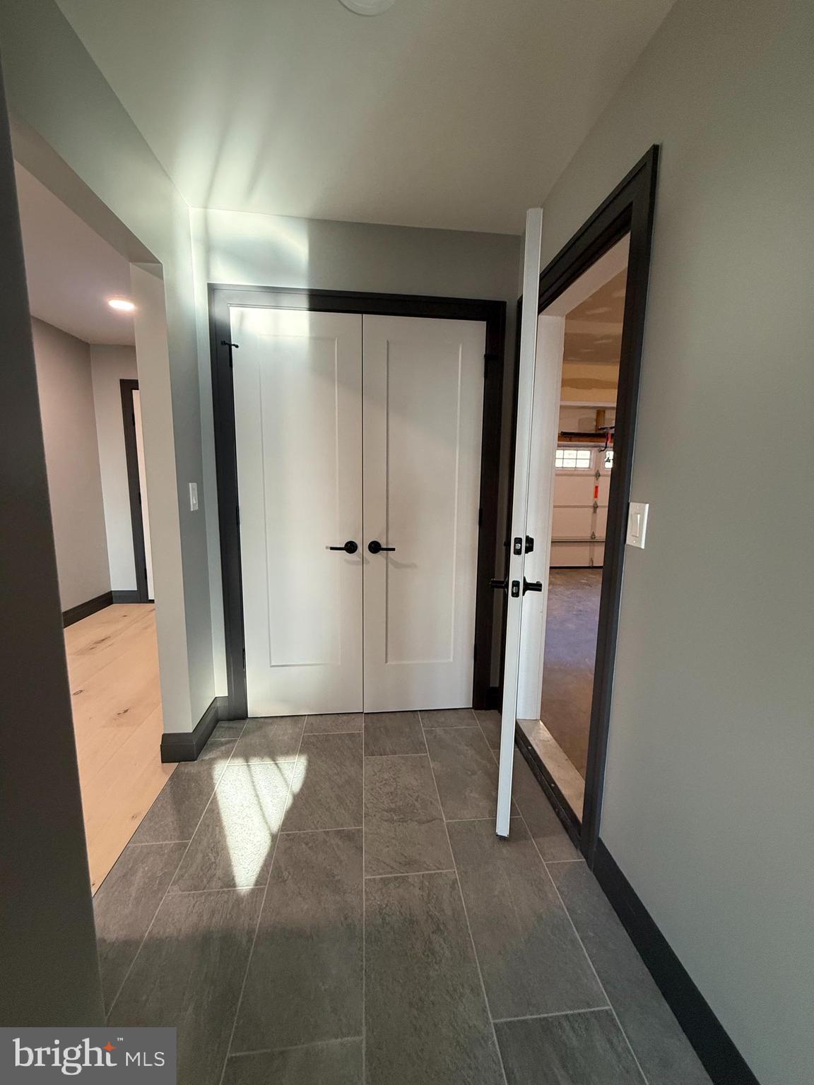 RIVER BEND - Residential