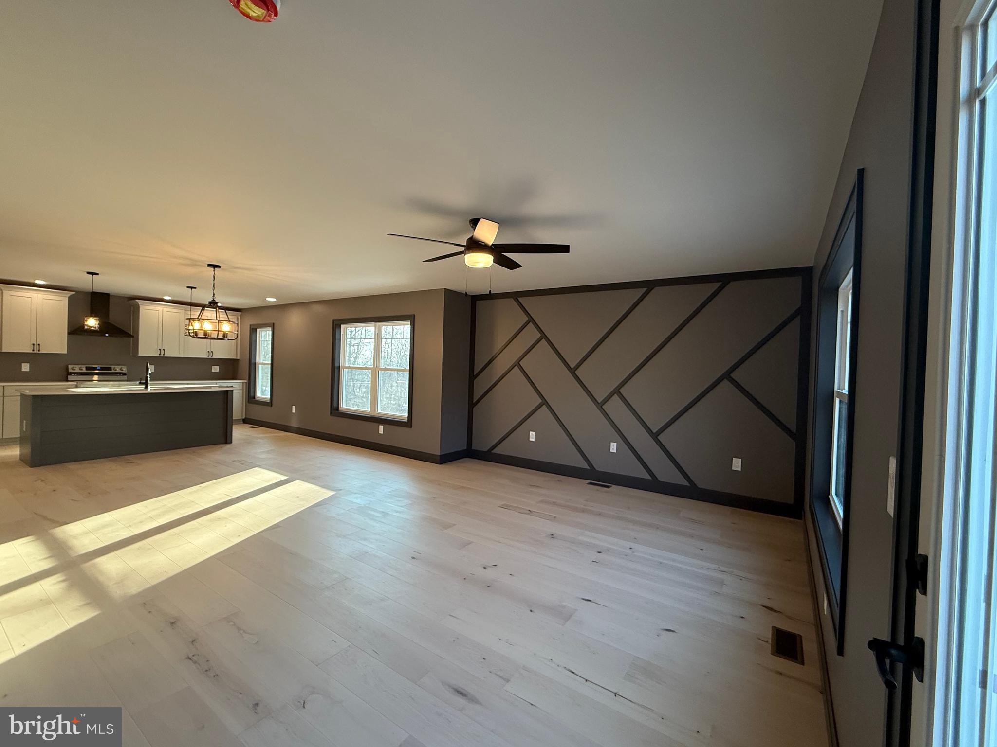 RIVER BEND - Residential