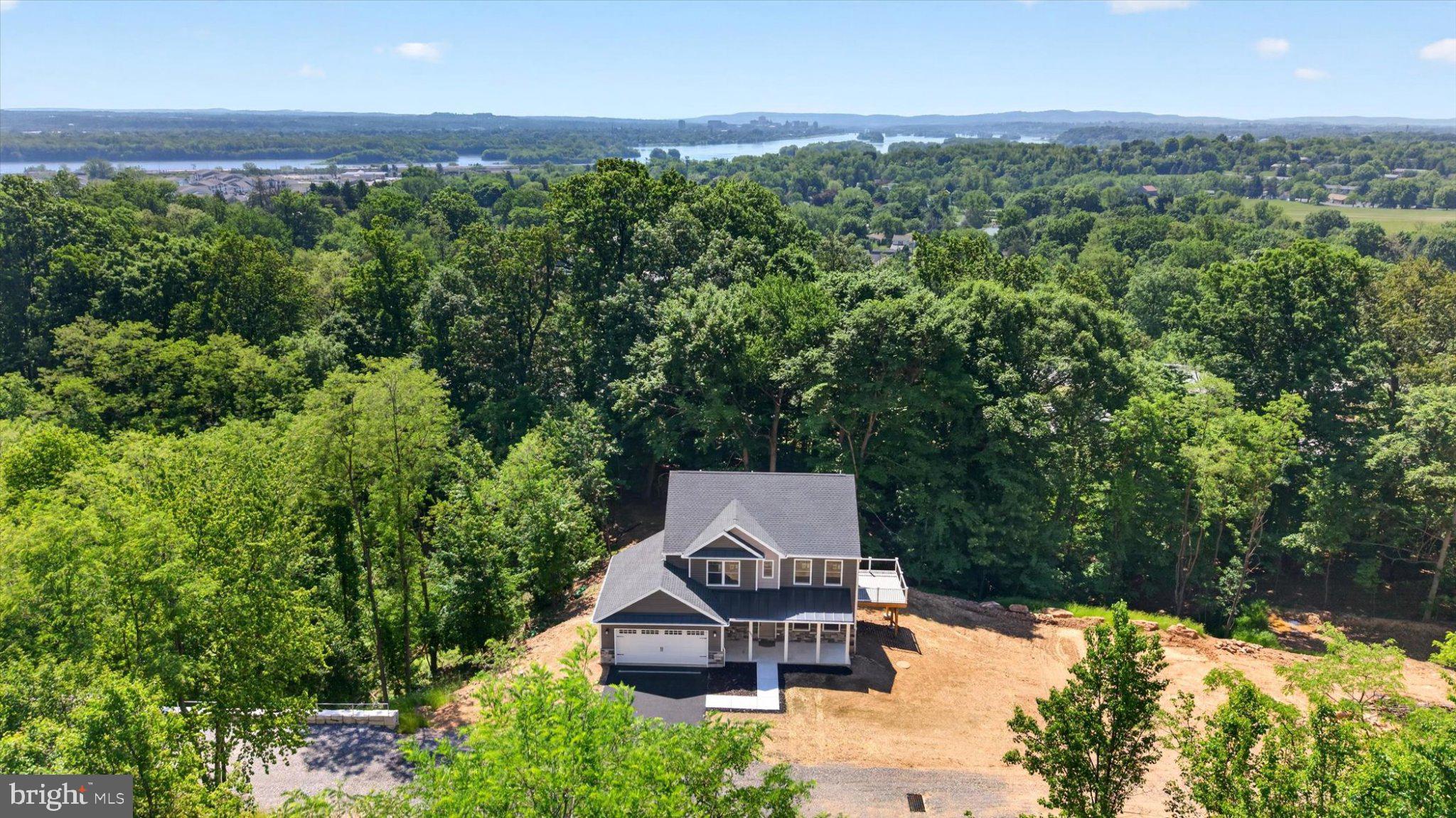 RIVER BEND - Residential
