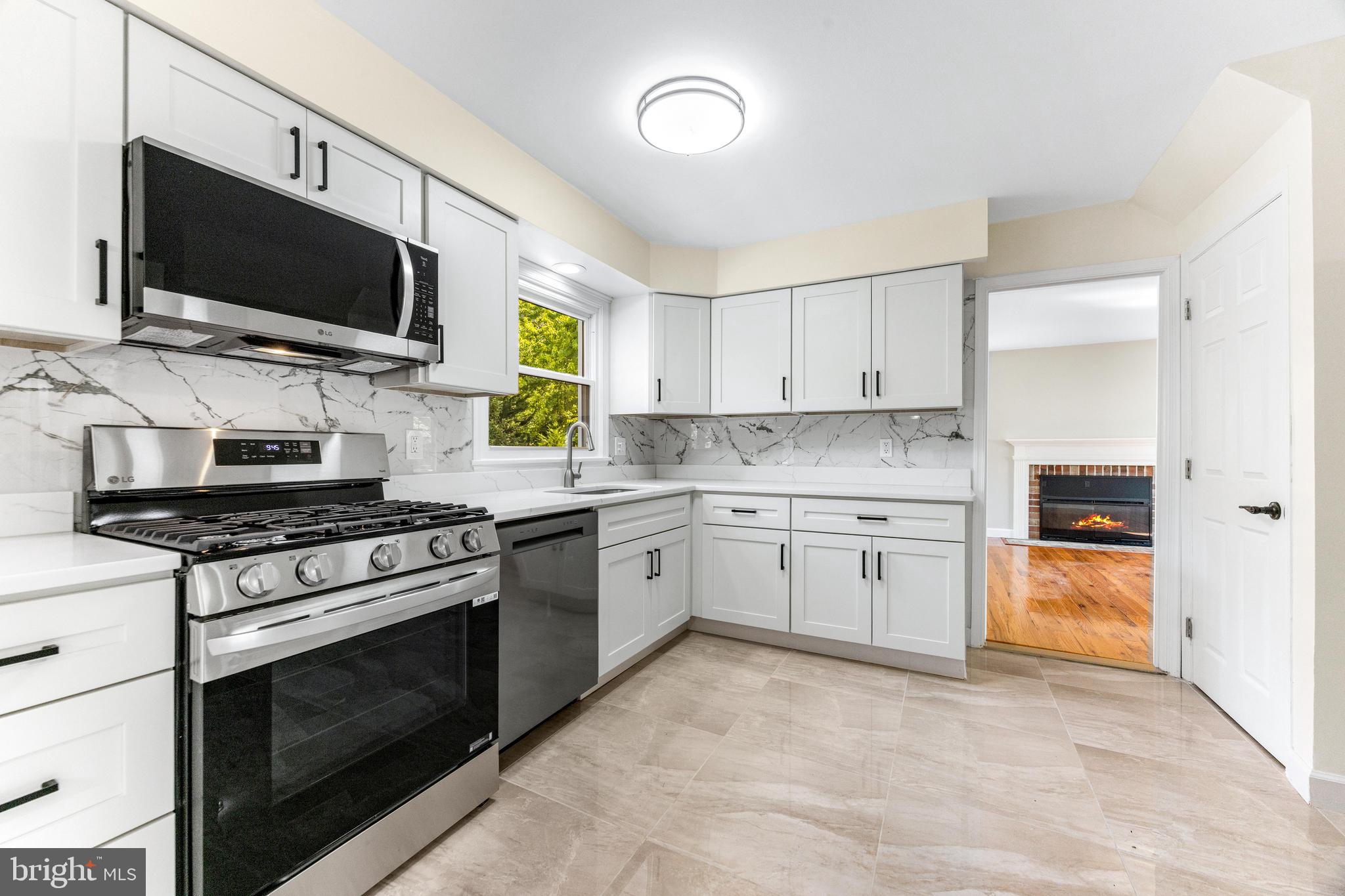 316 WICKERSHAM WAY