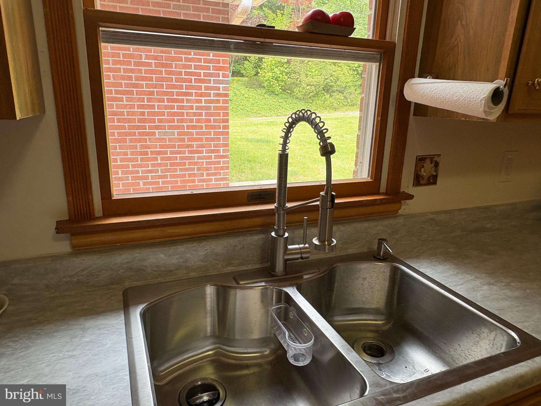 60 MOUNTAIN BREEZE LANE