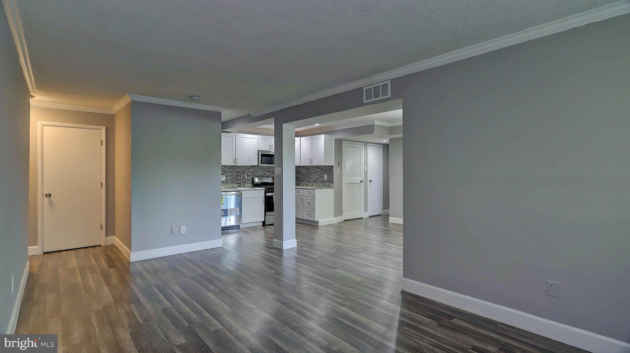 SAXONY SQUARE - Residential