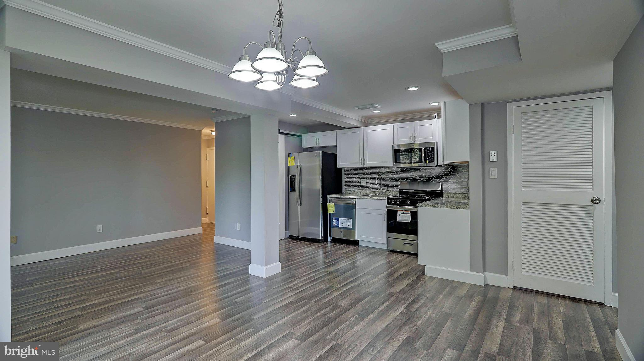 SAXONY SQUARE - Residential