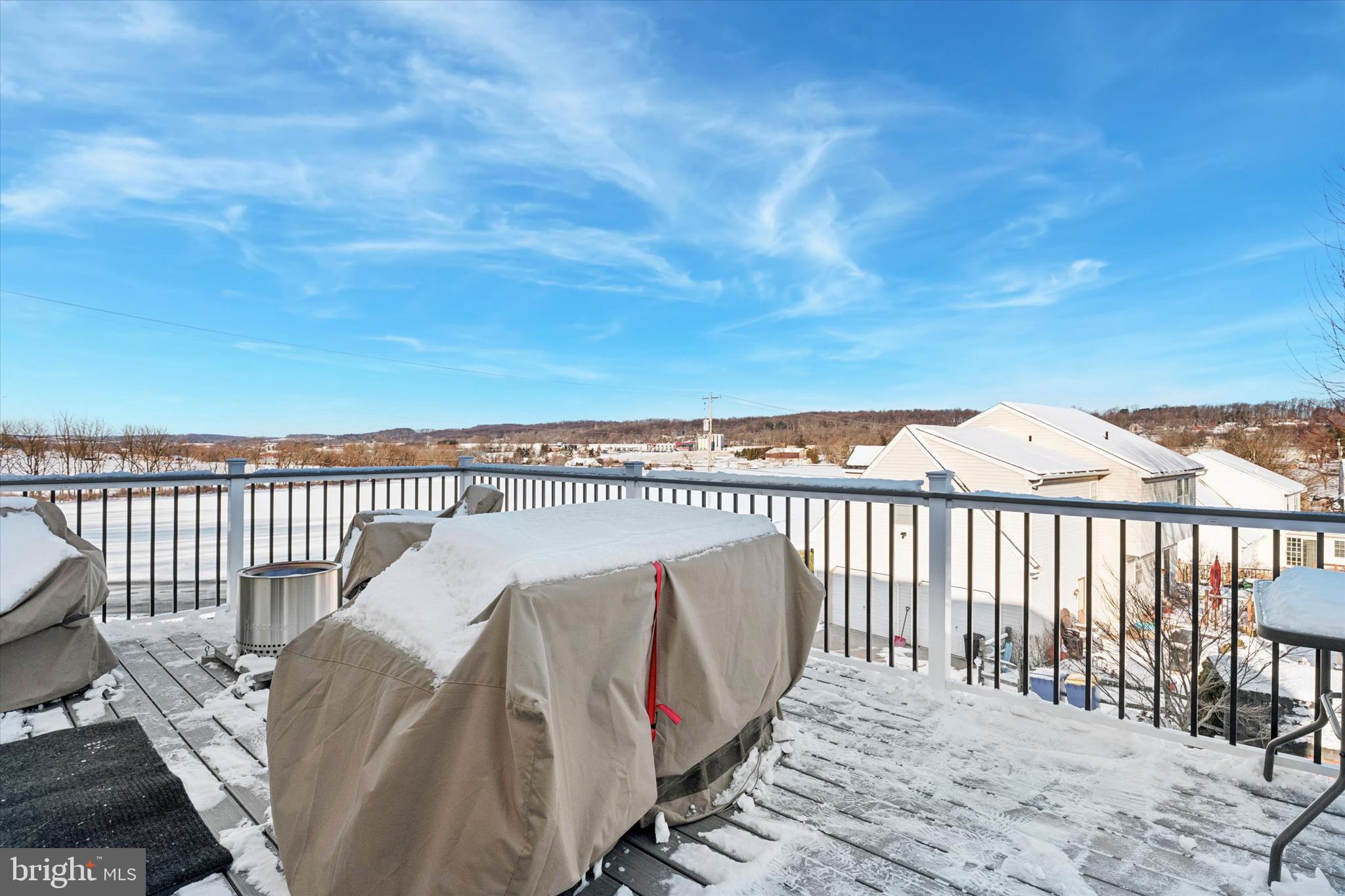 TOWNS EDGE - Residential