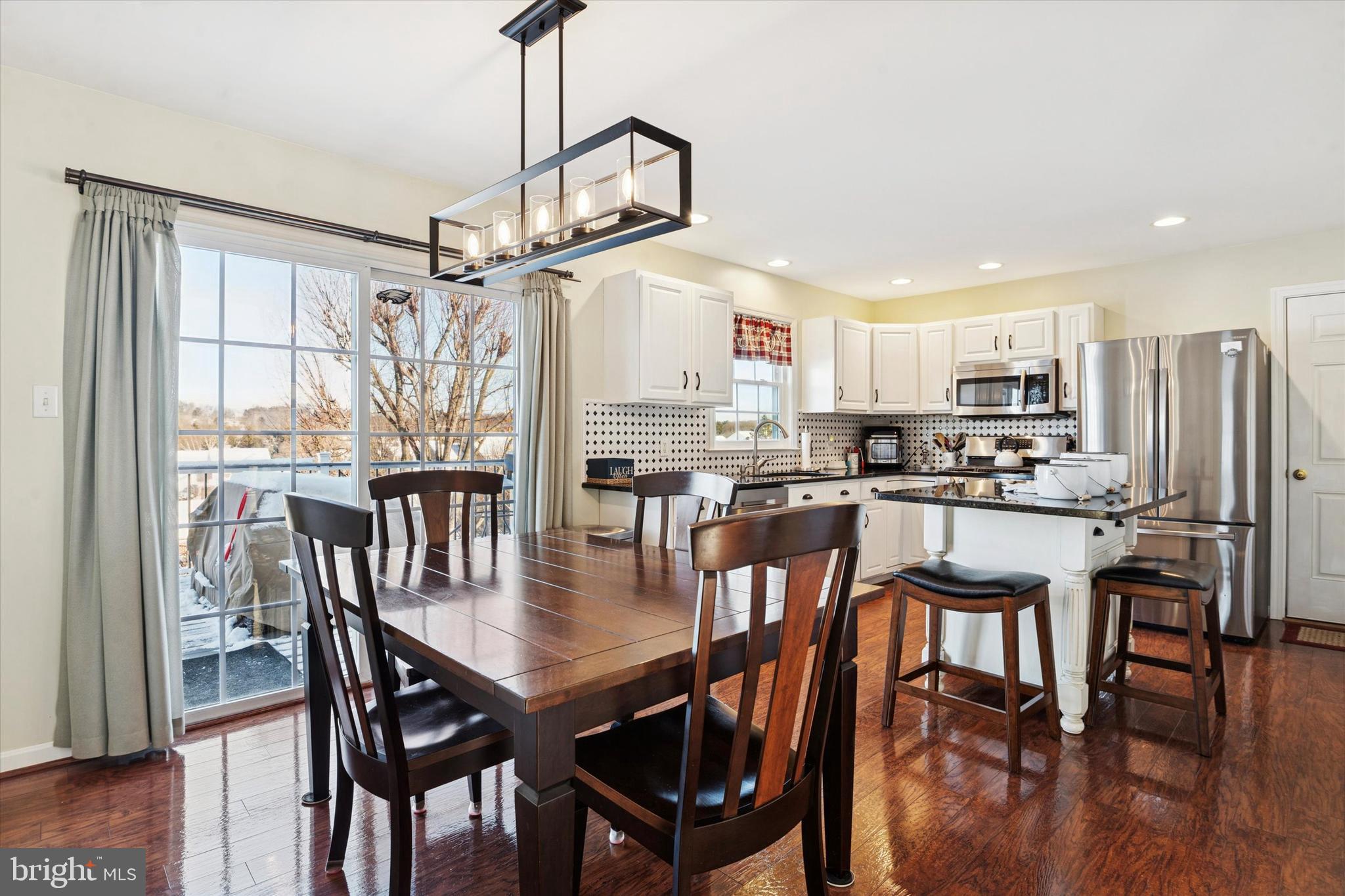 TOWNS EDGE - Residential