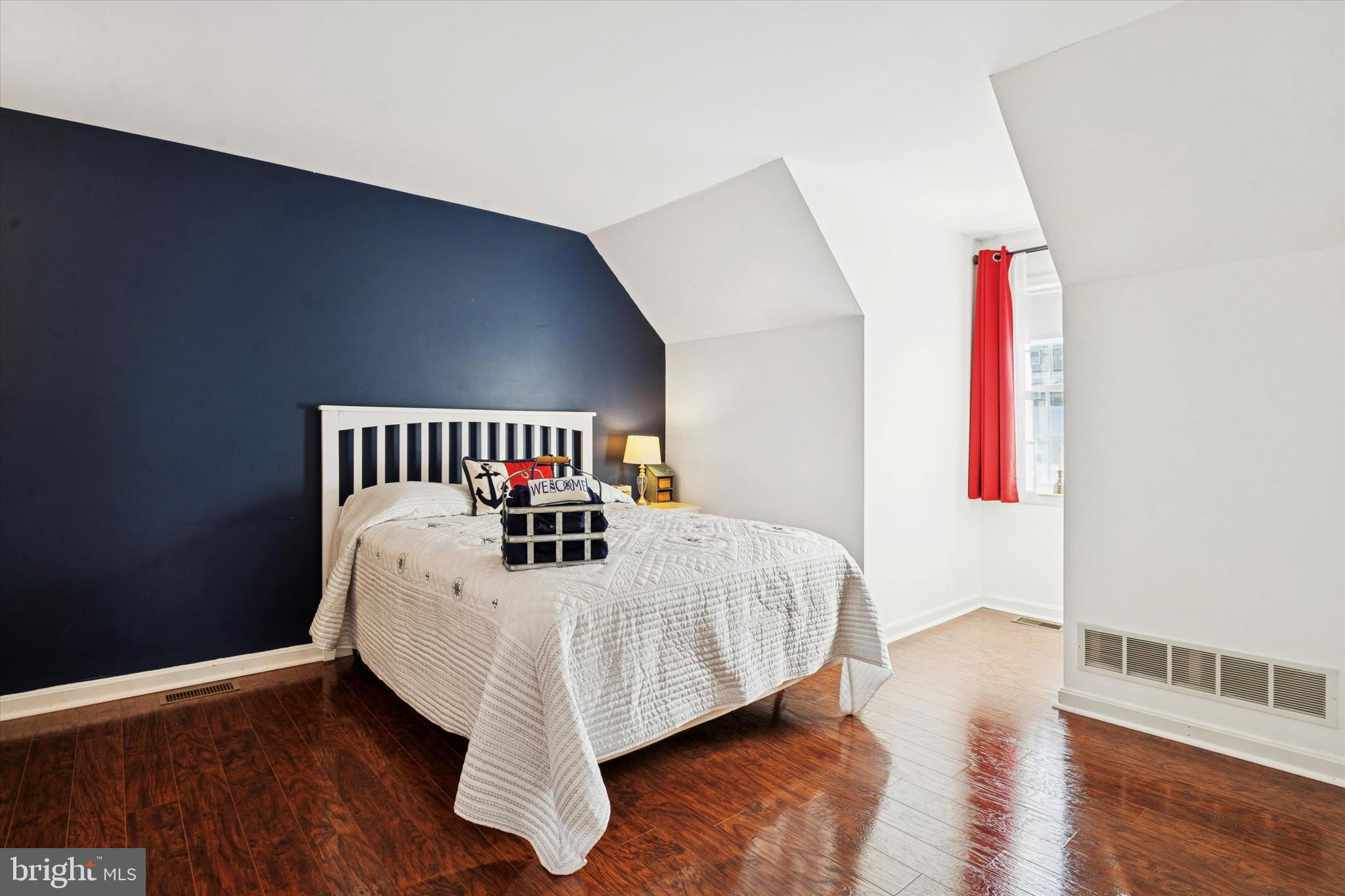 TOWNS EDGE - Residential