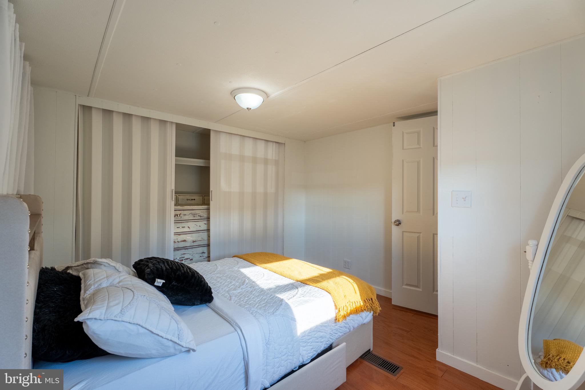 COLONIAL EAST MHP - Residential