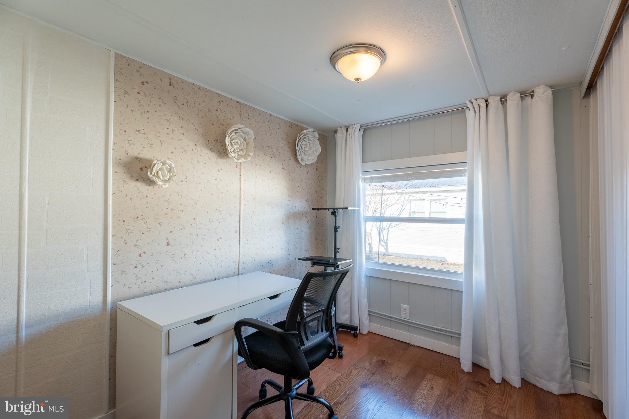 COLONIAL EAST MHP - Residential