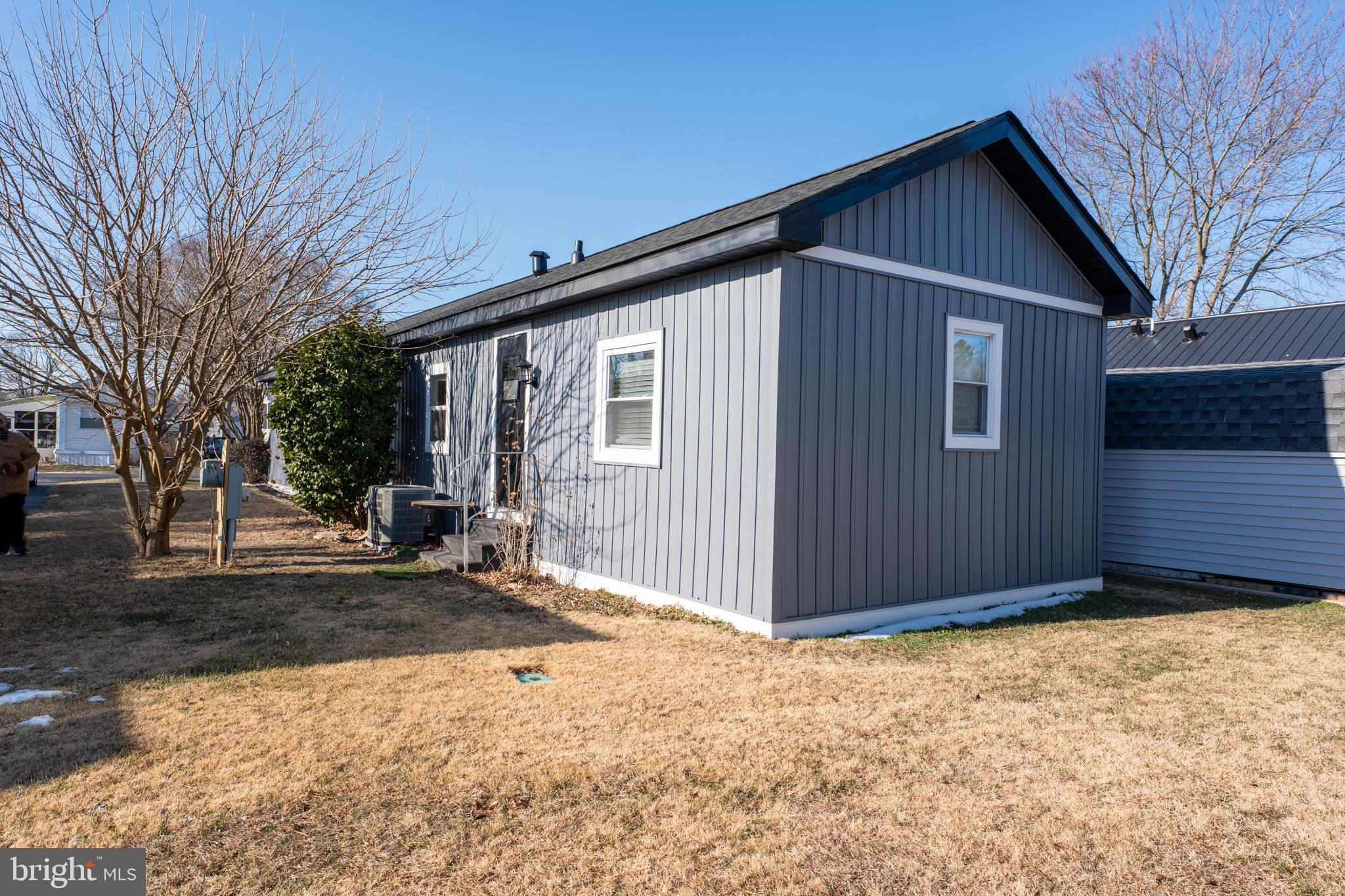 COLONIAL EAST MHP - Residential