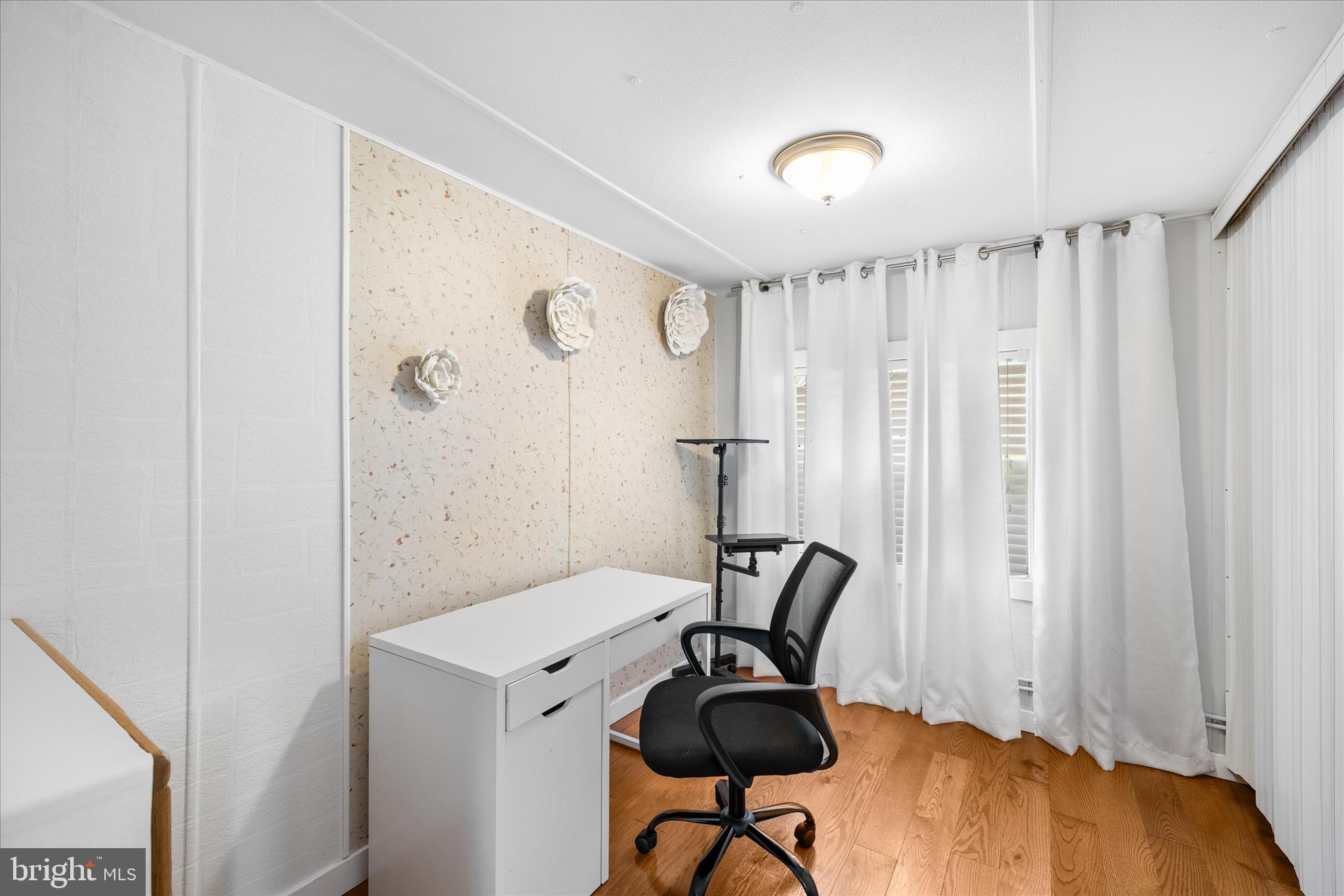 COLONIAL EAST MHP - Residential