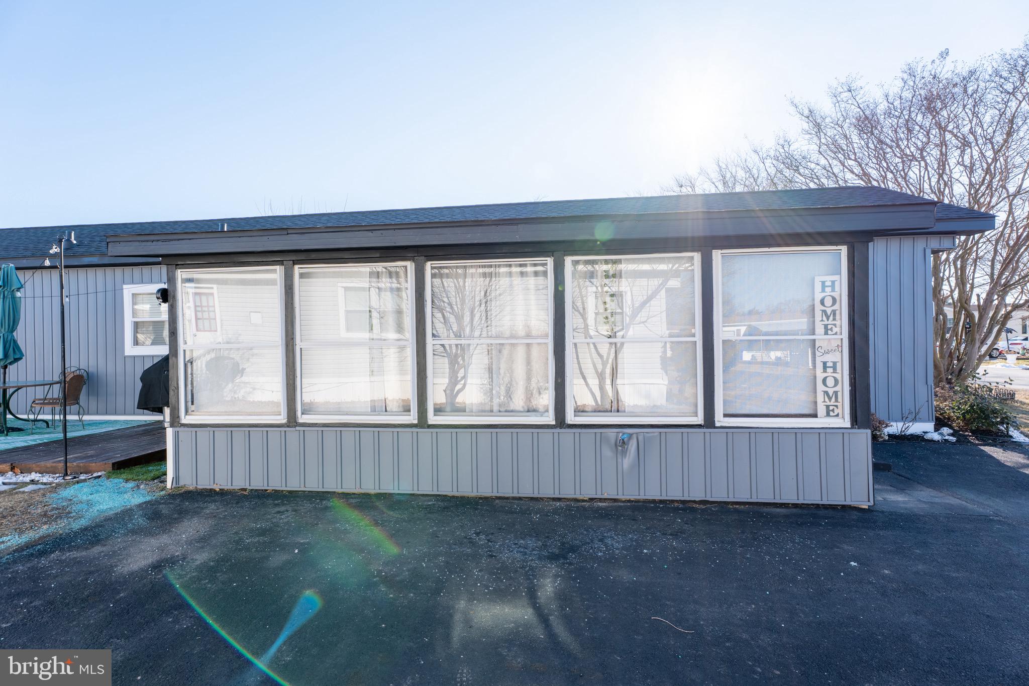 COLONIAL EAST MHP - Residential