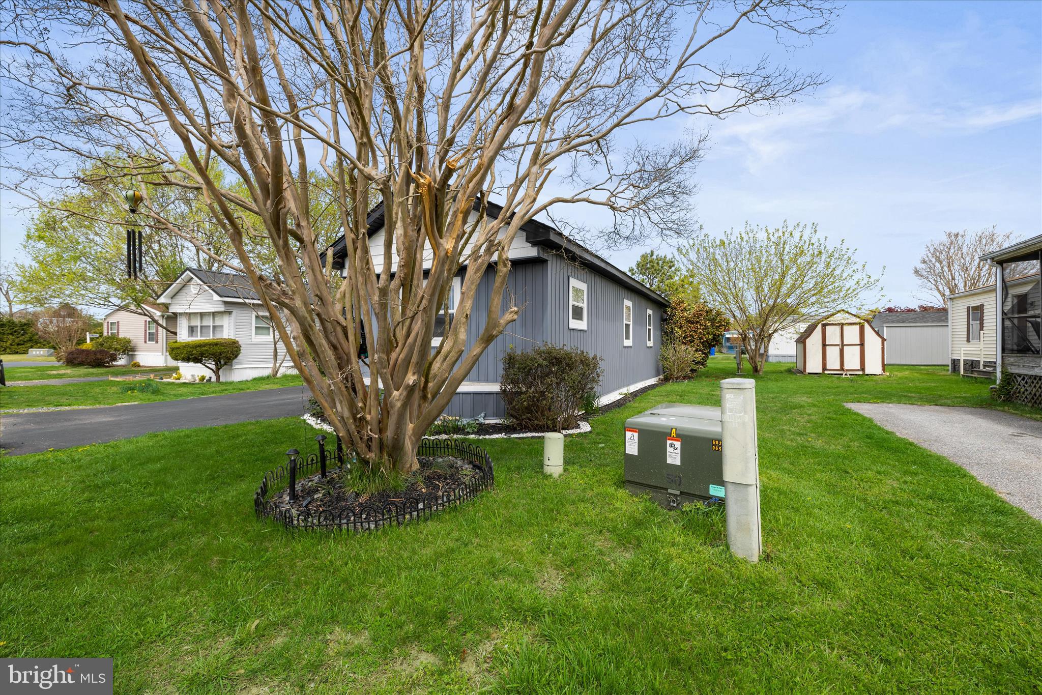 COLONIAL EAST MHP - Residential