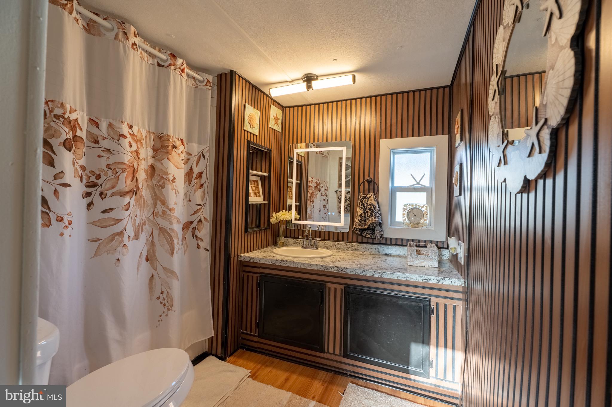 COLONIAL EAST MHP - Residential