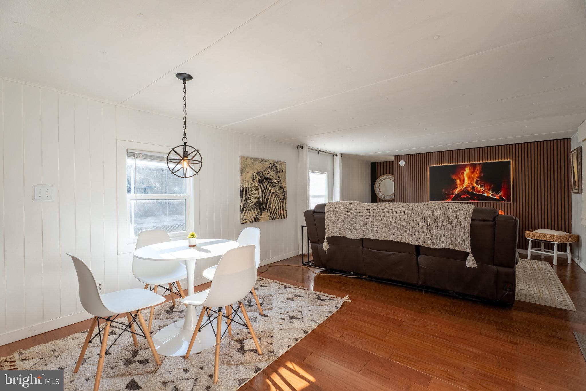 COLONIAL EAST MHP - Residential