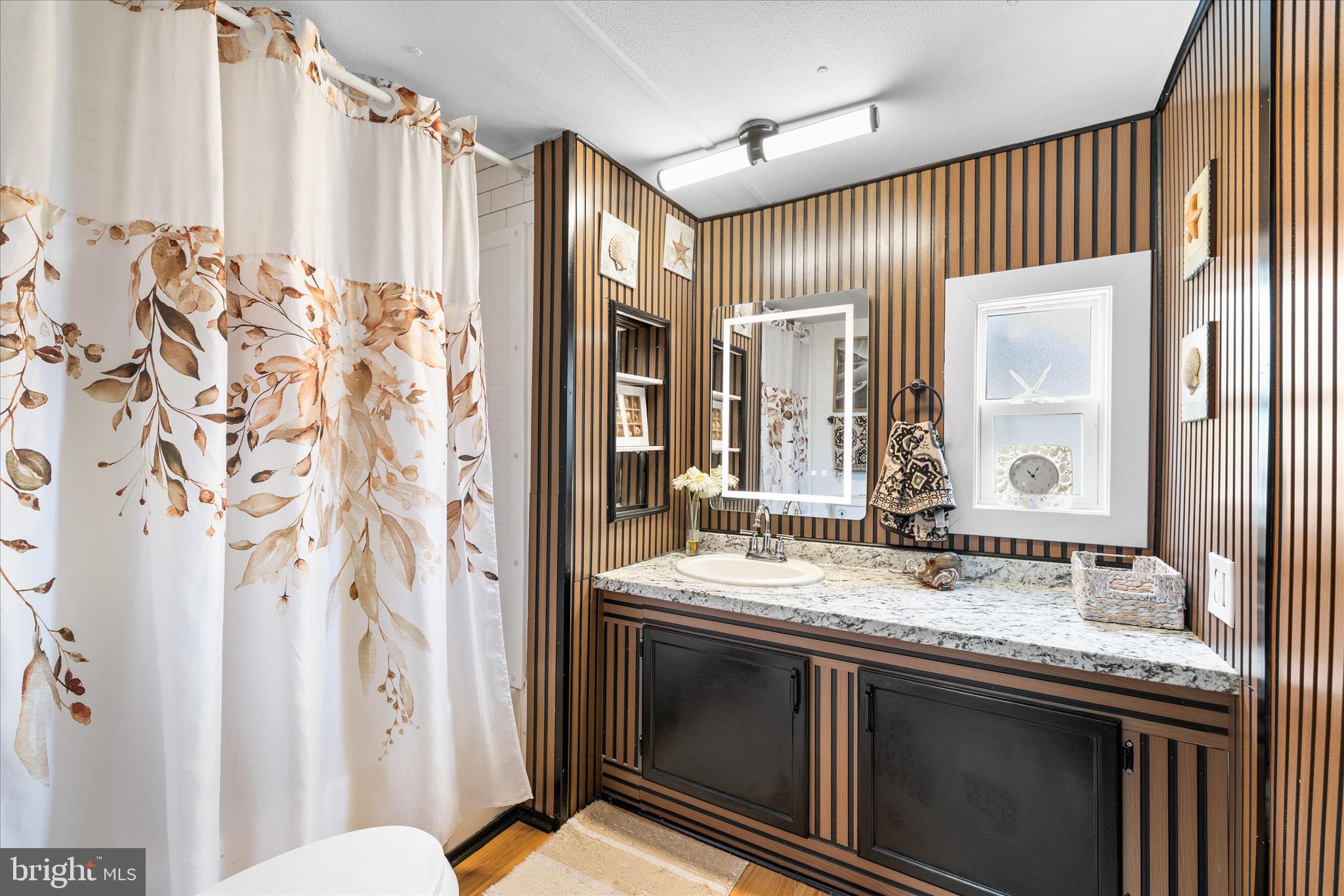 COLONIAL EAST MHP - Residential