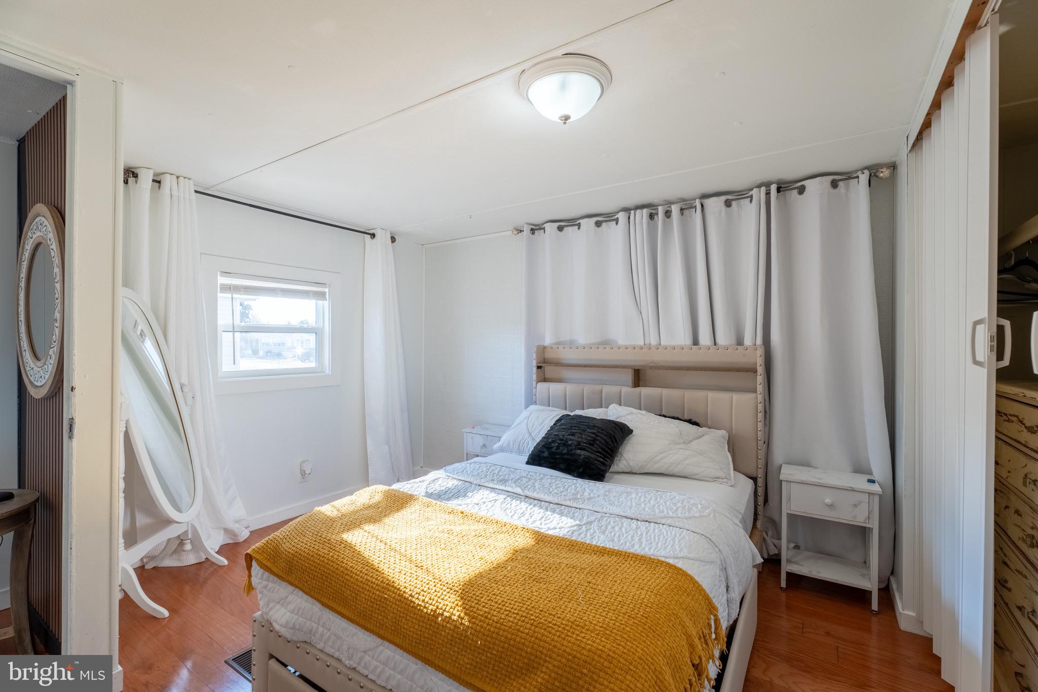 COLONIAL EAST MHP - Residential