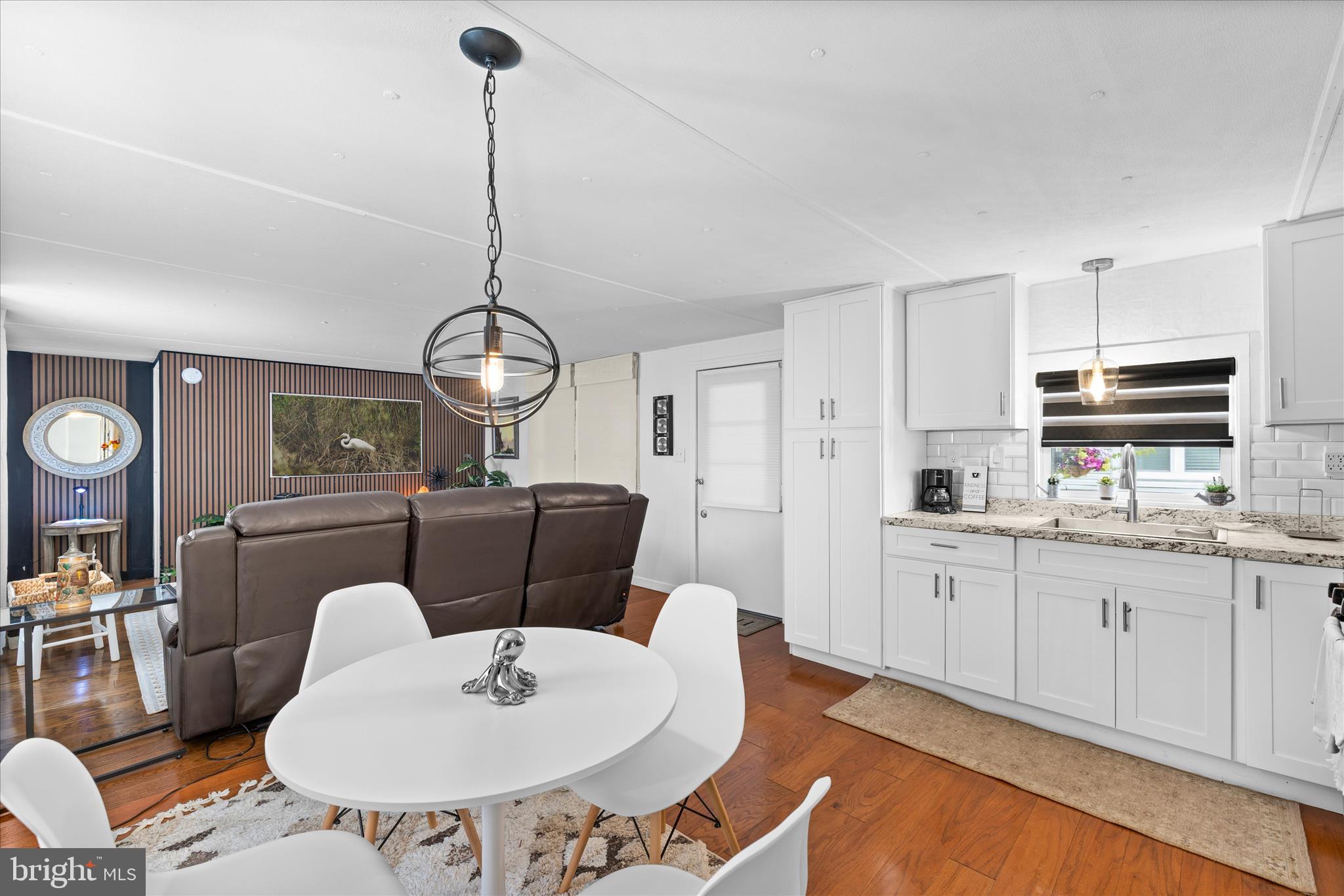 COLONIAL EAST MHP - Residential