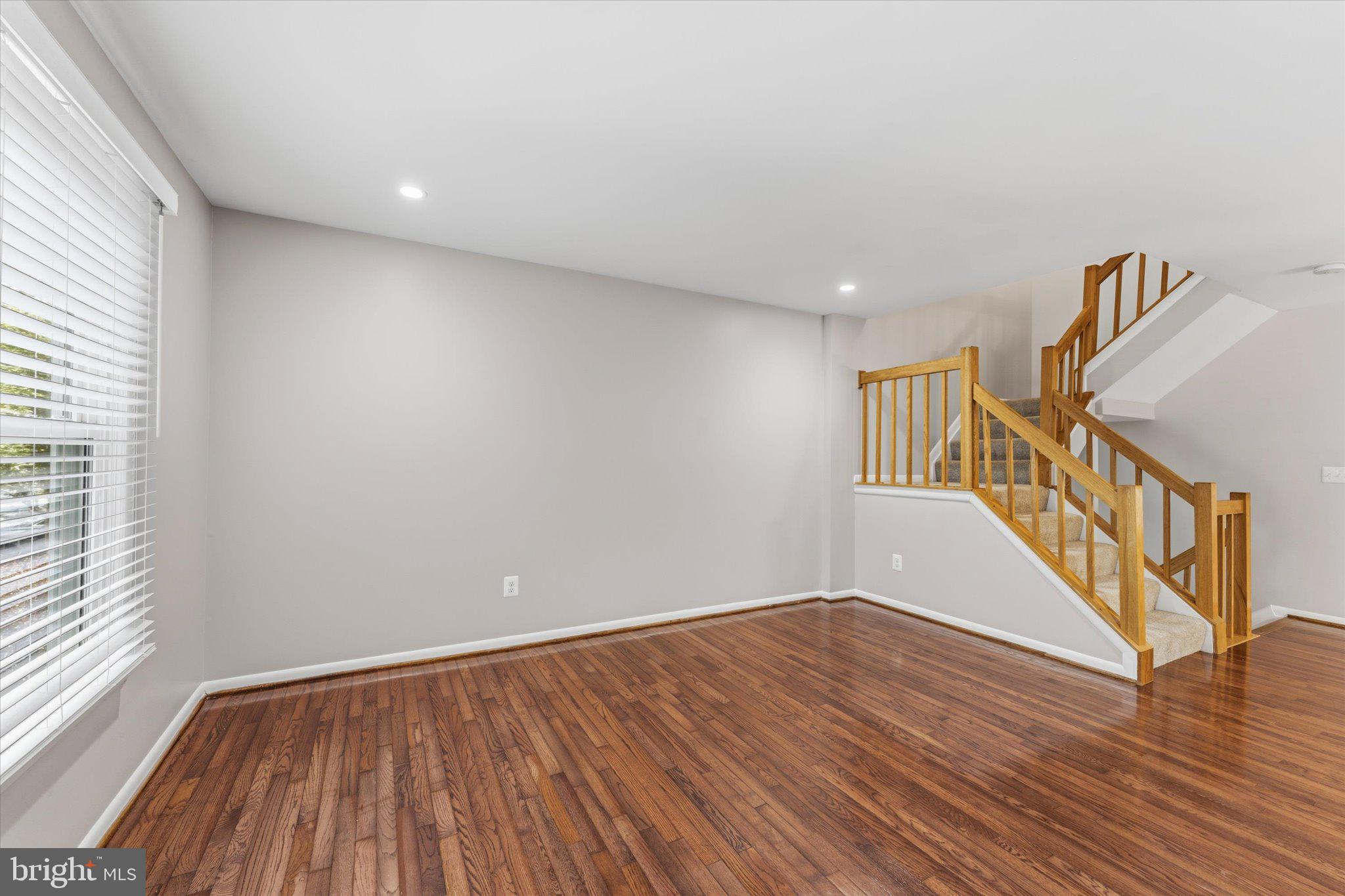 1431 NEWPORT SPRINGS COURT