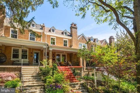 3221 WALBRIDGE PLACE NW WASHINGTON DC 20010