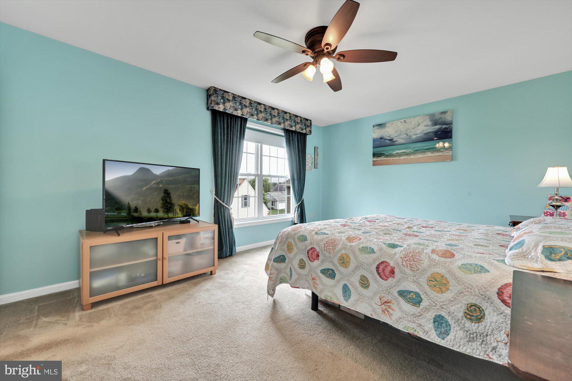 LINCOLNS MEADOW - Residential