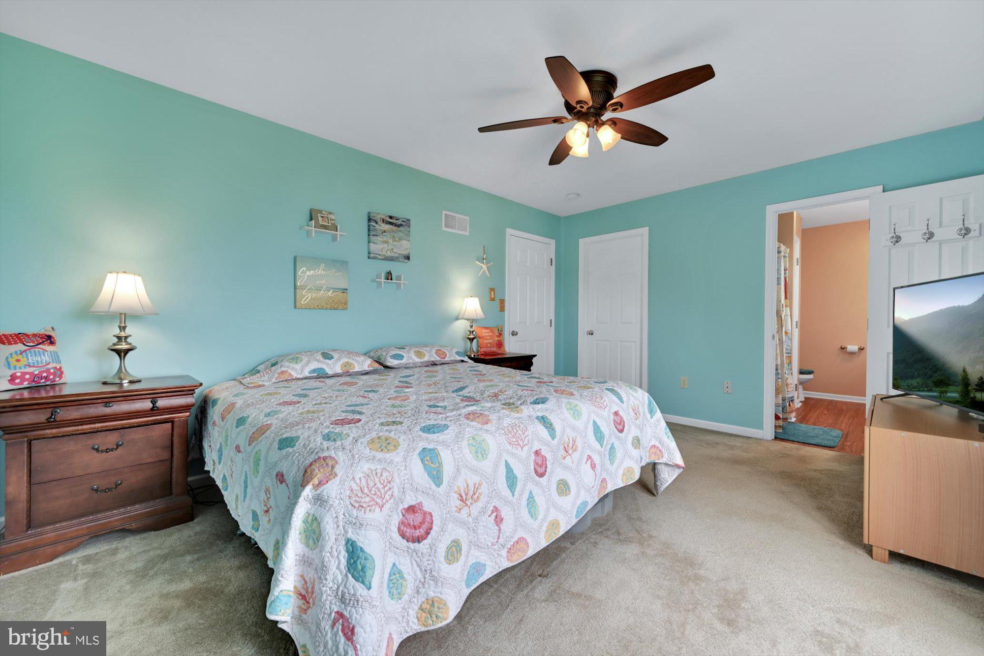 LINCOLNS MEADOW - Residential