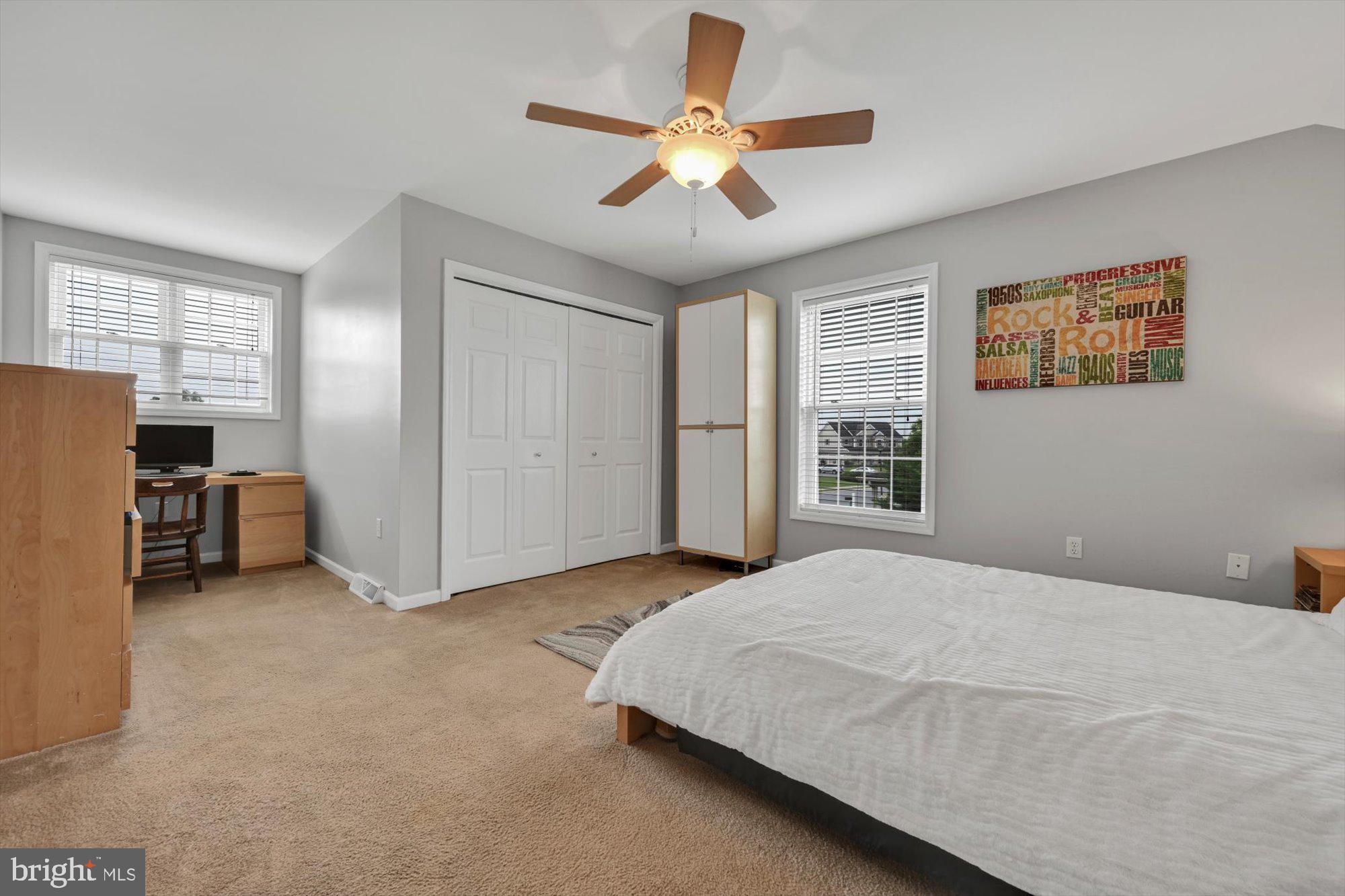 LINCOLNS MEADOW - Residential