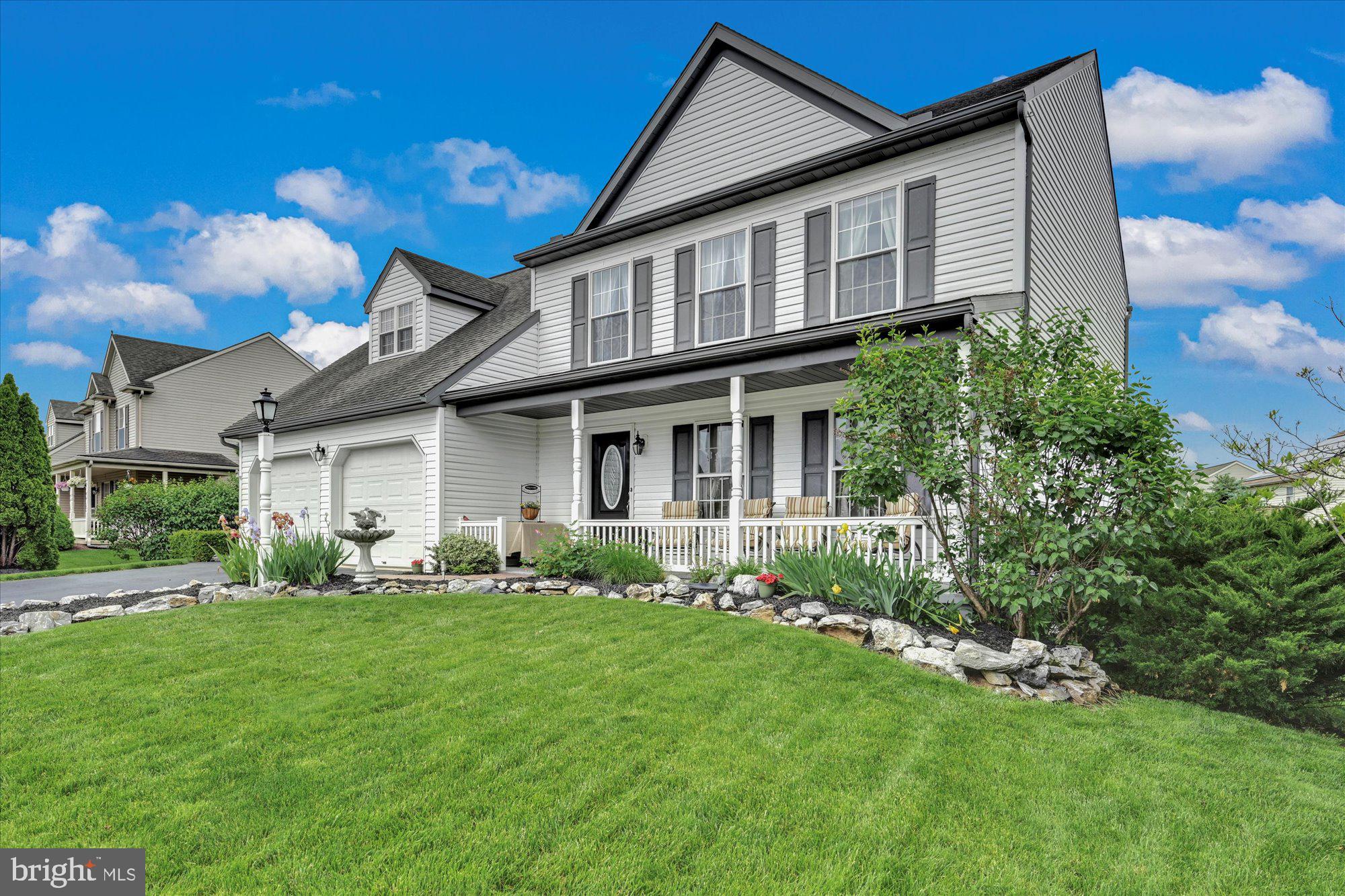 LINCOLNS MEADOW - Residential